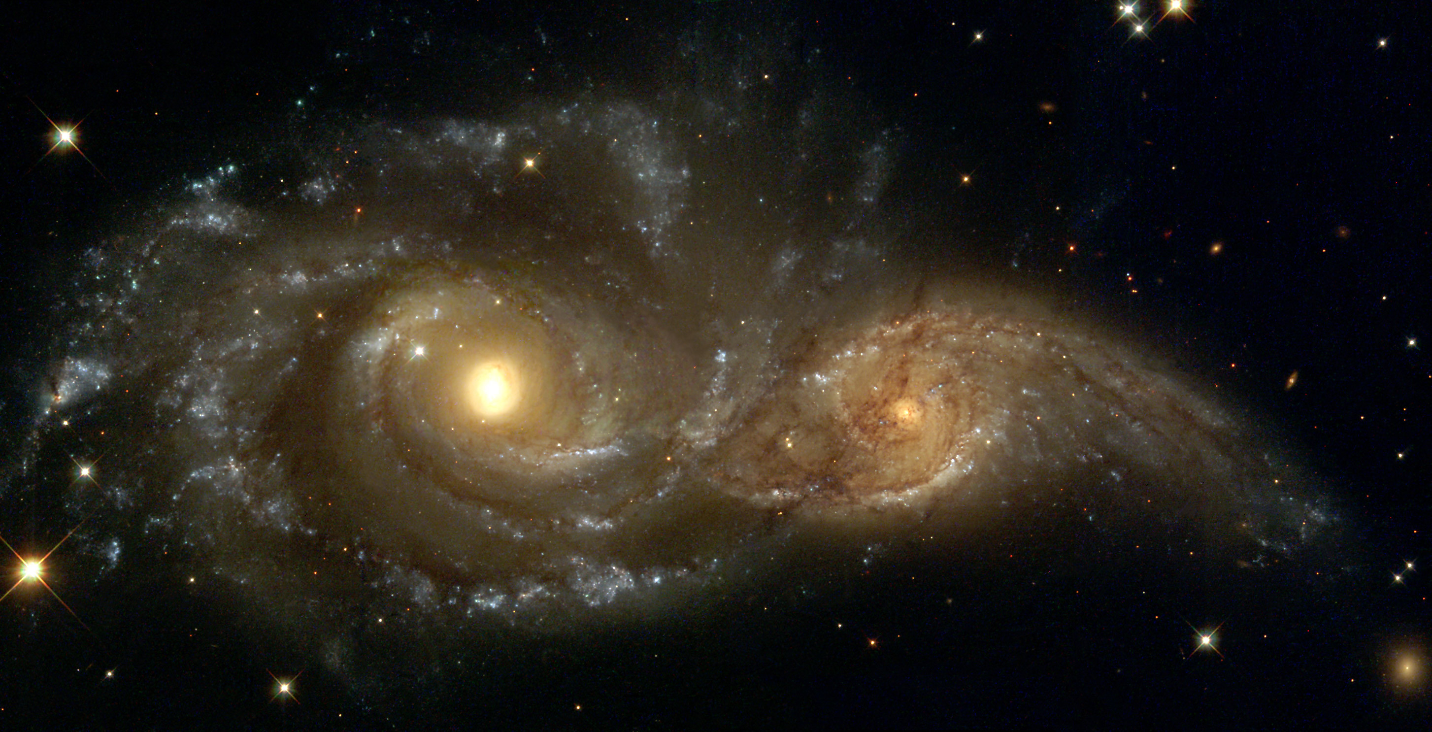 2907x1486 Hubble Galaxy Wallpaper 5 - 2907 X 1486