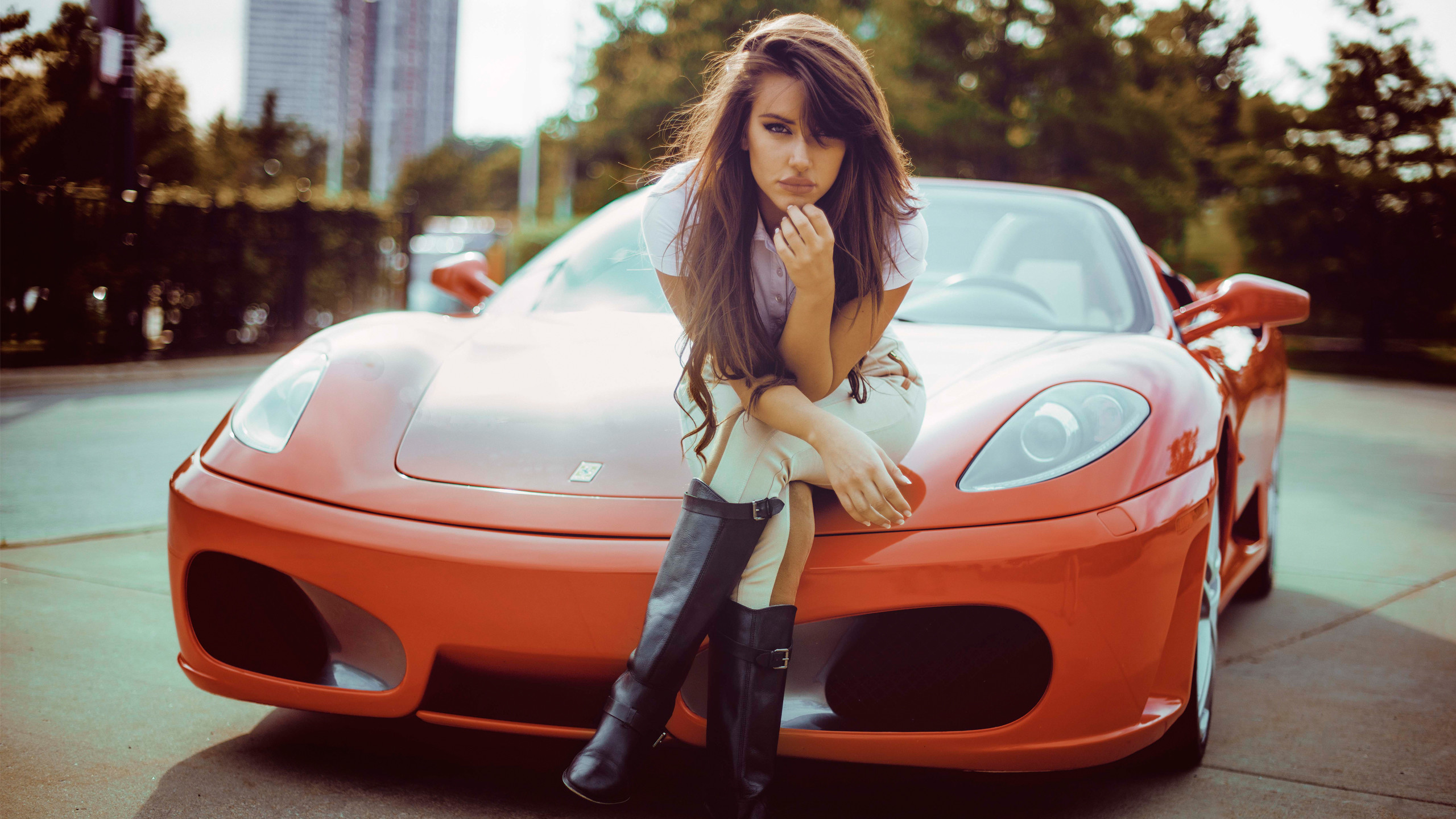 2560x1440 Girls With Car (12) ...