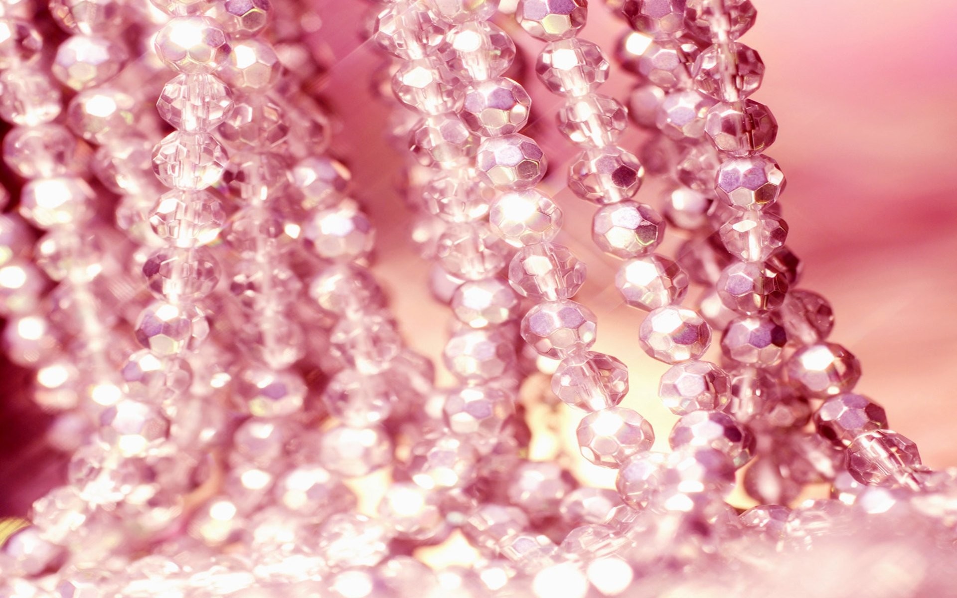 1920x1200 Pink Jewelry