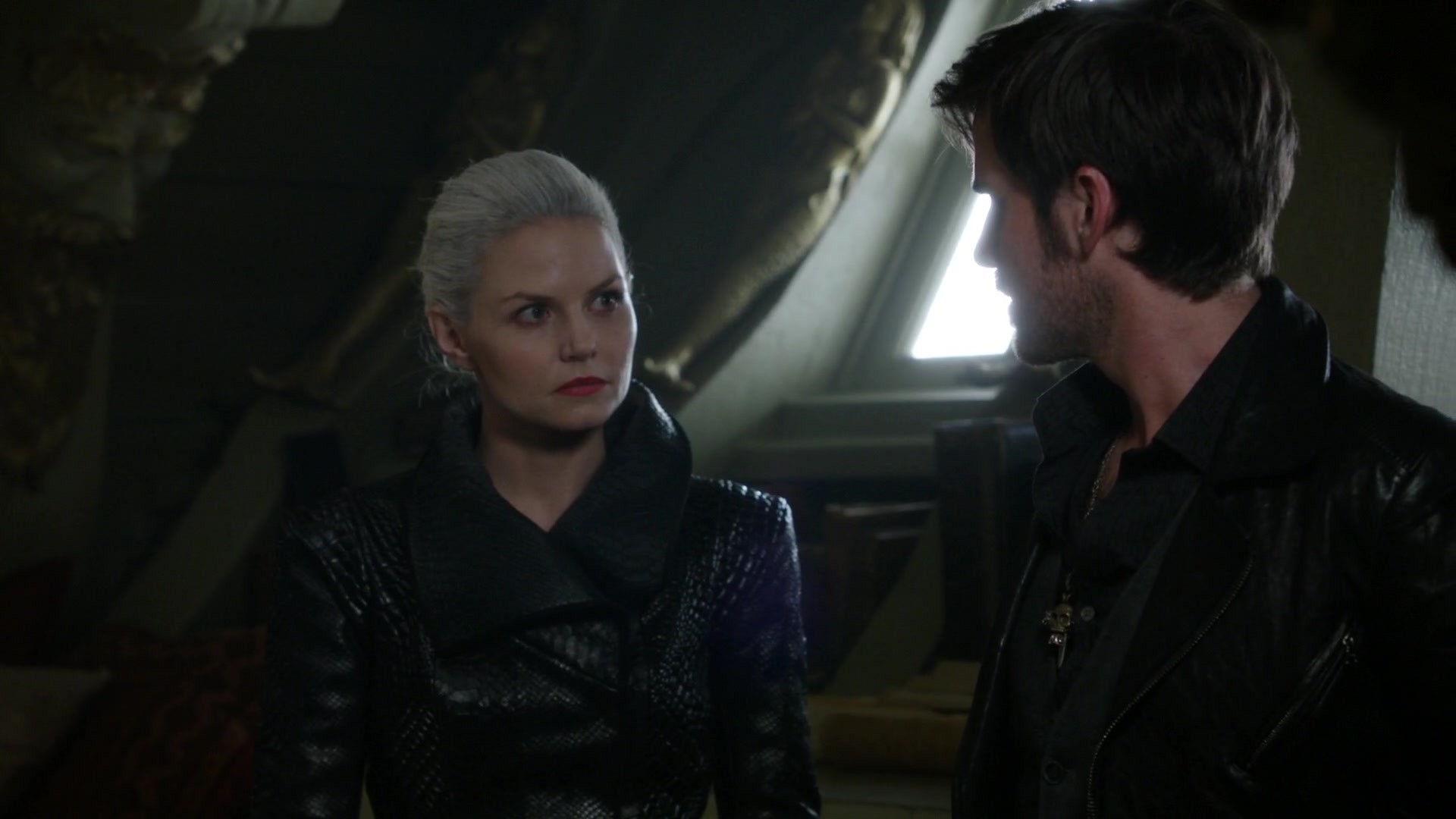1920x1080 Once Upon a Time - 5x03 - Siege Perilous - Emma and Hook.jpg