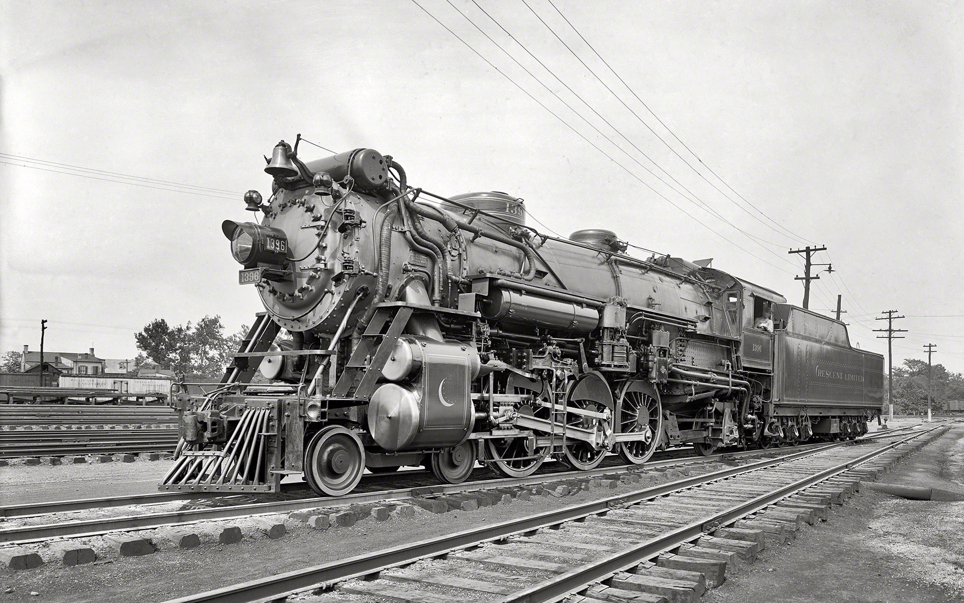 1920x1200 Locomotive