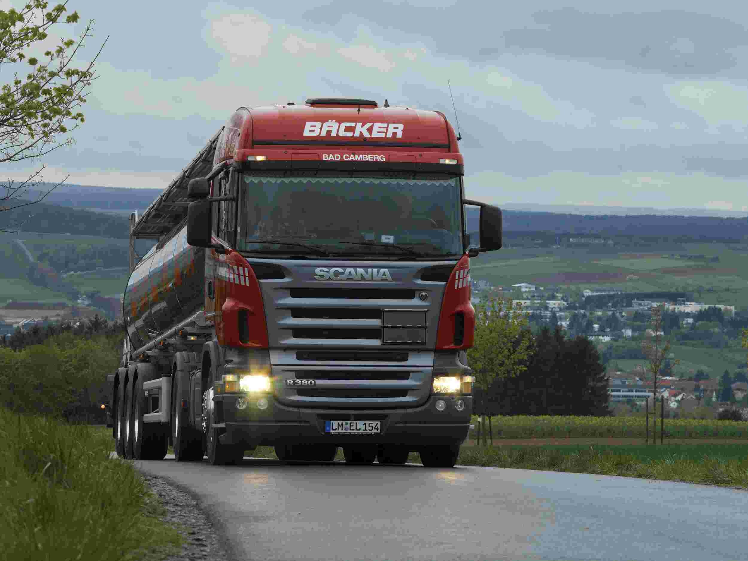 2500x1875 Another Wallpaper of Scania