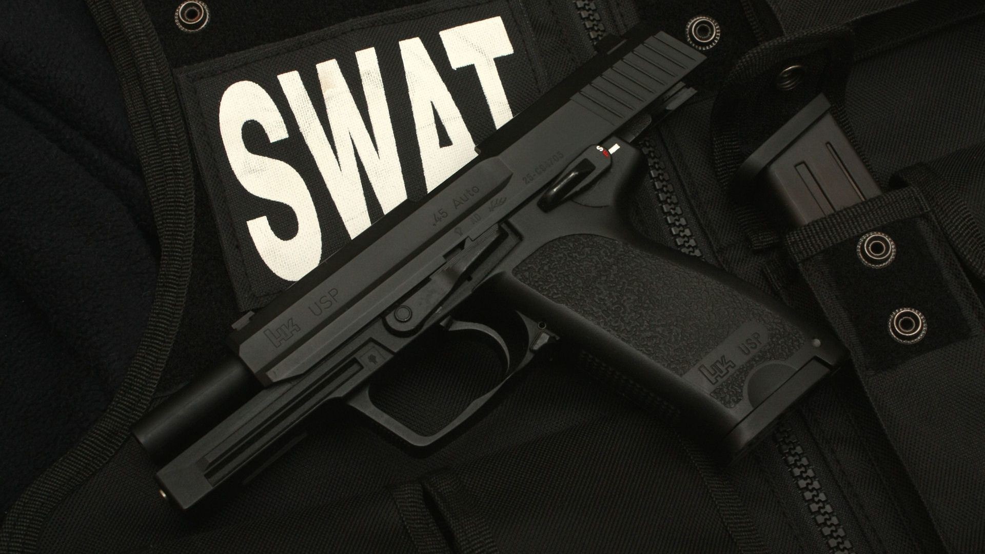 1920x1080 Download Wallpaper  Swat, Pistol, Gun, Bulletproof vest .