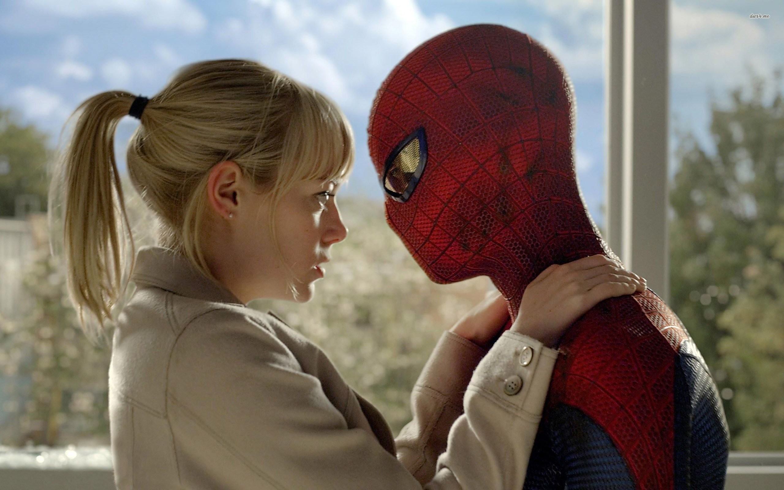 2560x1600 Gwen And Spider-Man