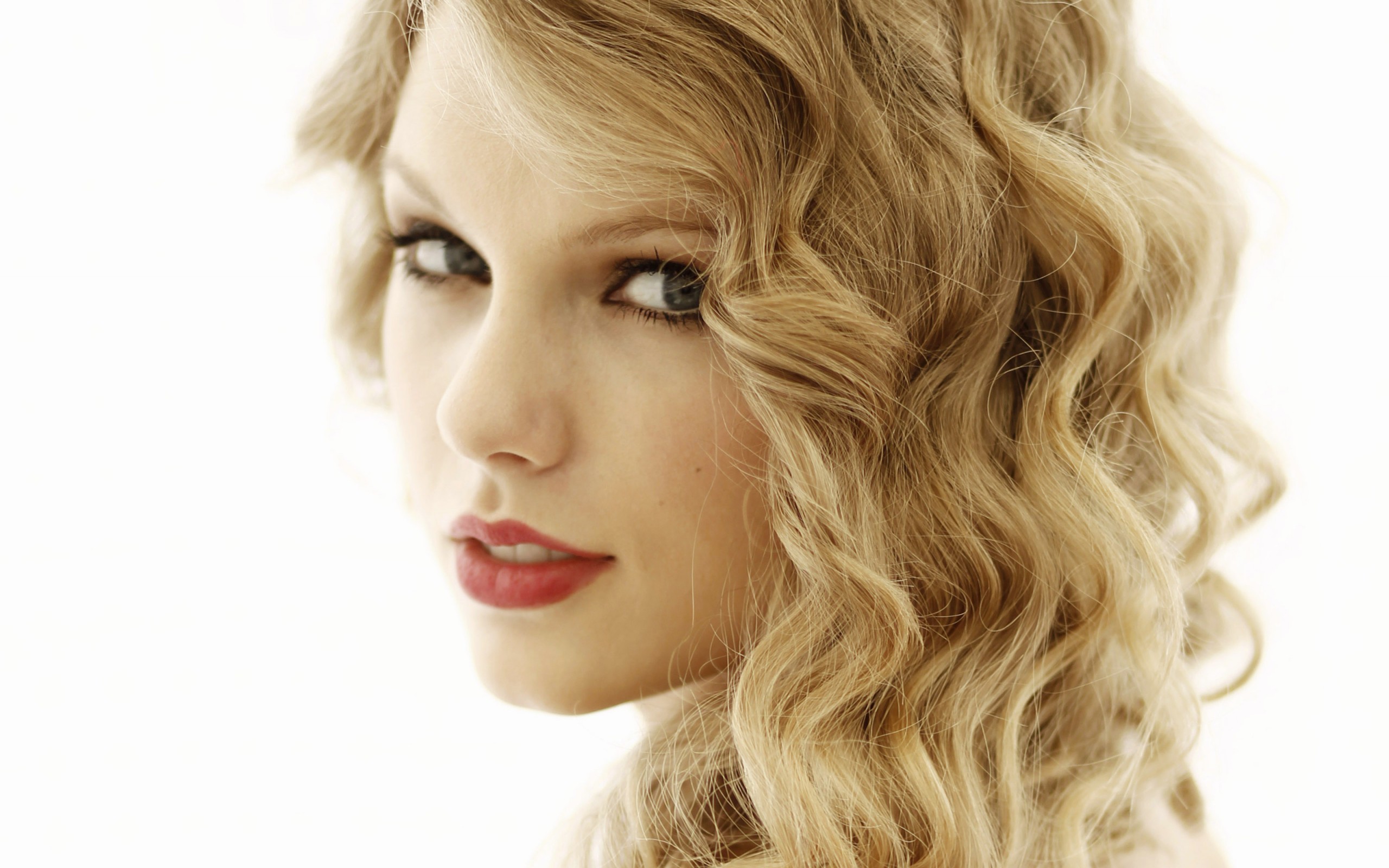2560x1600 Taylor Swift