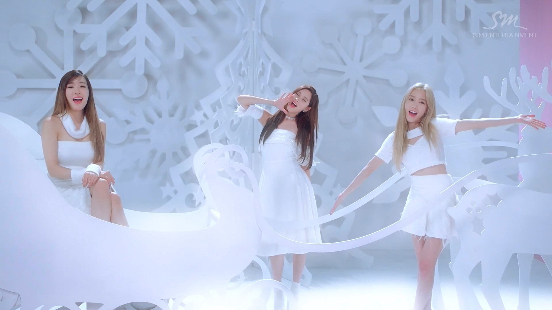 1920x1080 [MV] Girls' Generation-TTS – Dear Santa [Bugs! HD 1080p]