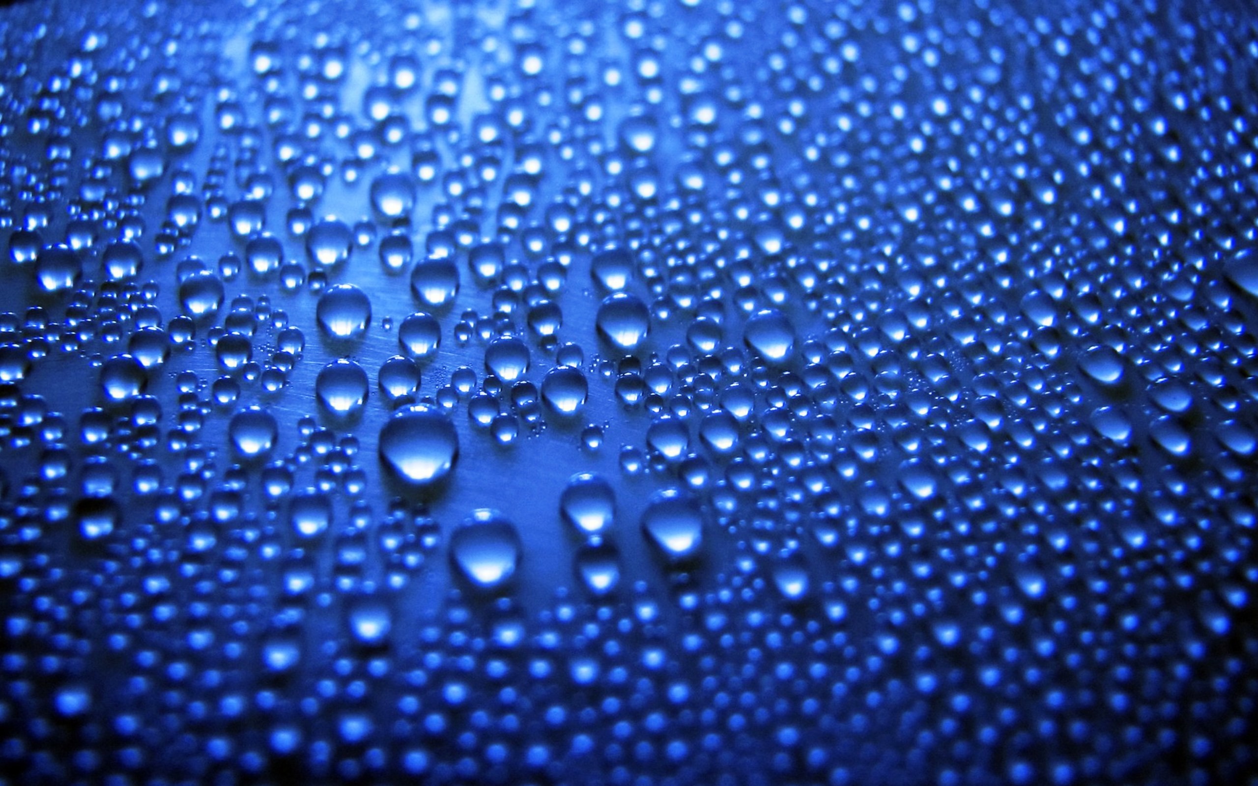2560x1600 Cool Water Drop Wallpaper