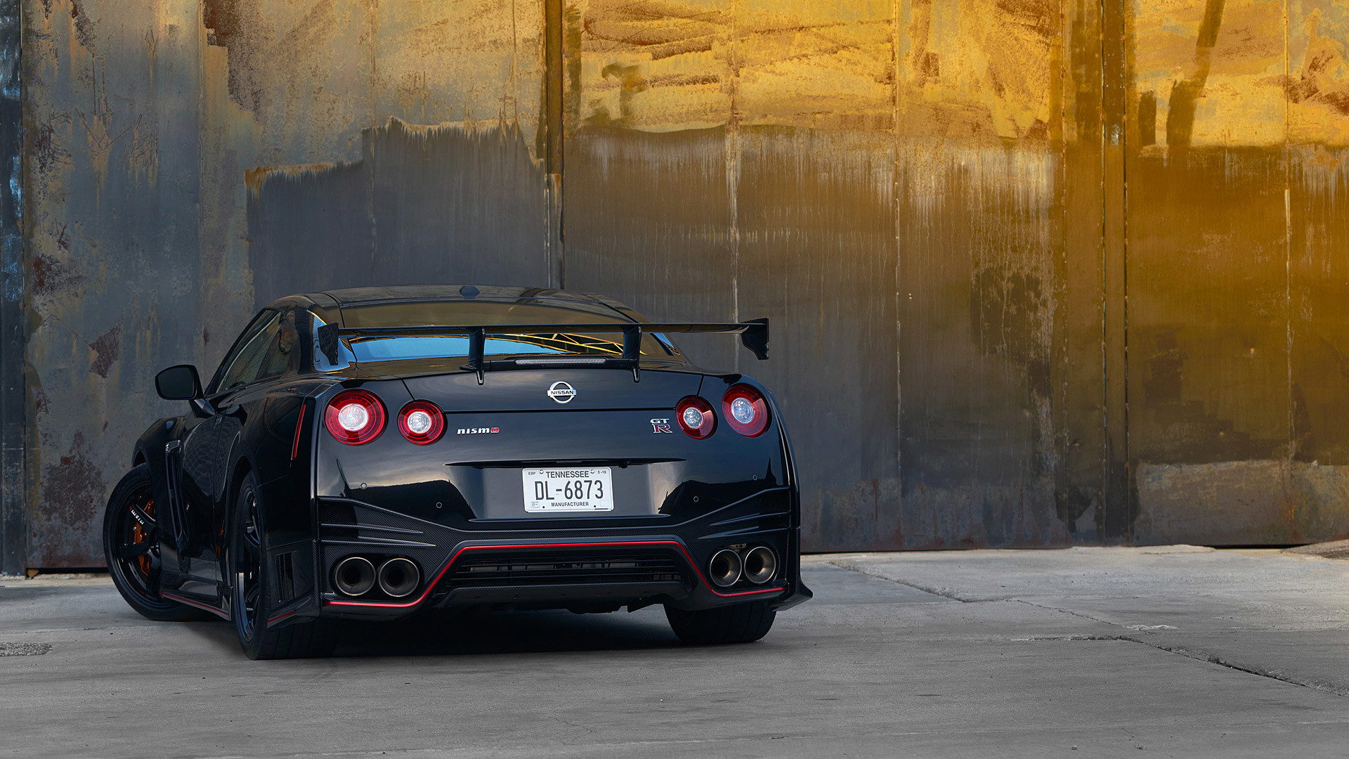 1920x1080 2017 Nissan GT-R Nismo picture.