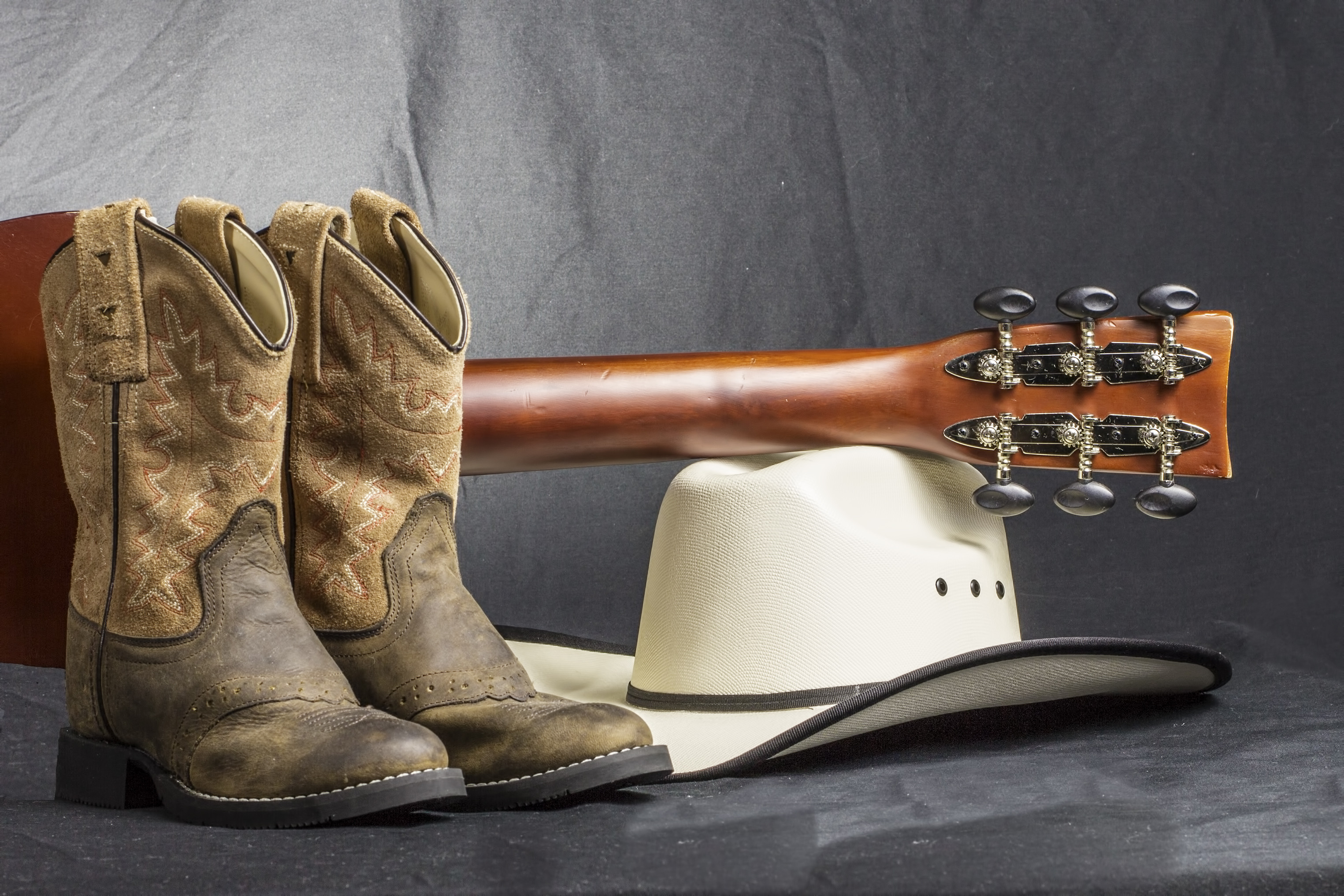 3050x2034 Cowboy hat and boots wallpaper - photo#20