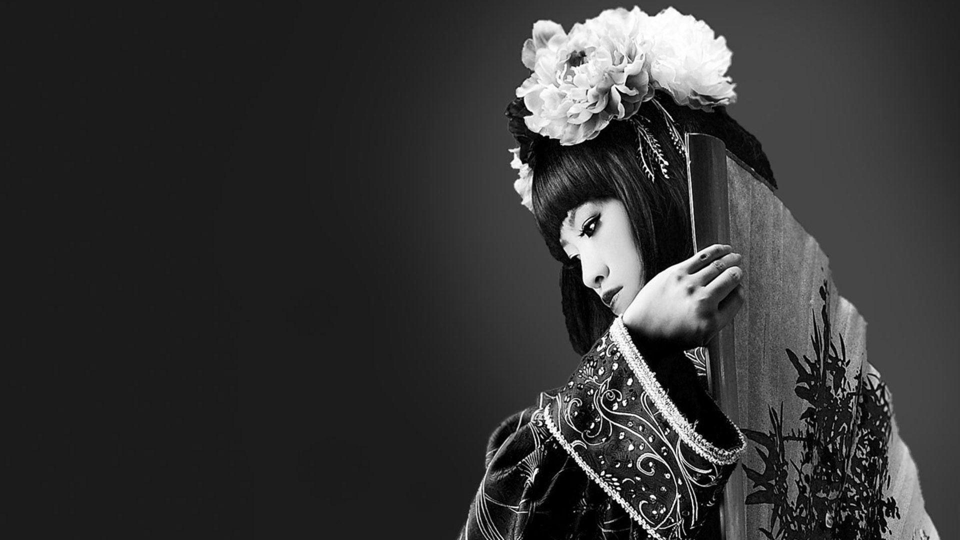 1920x1080 Geisha Styled Shoot. Black & White