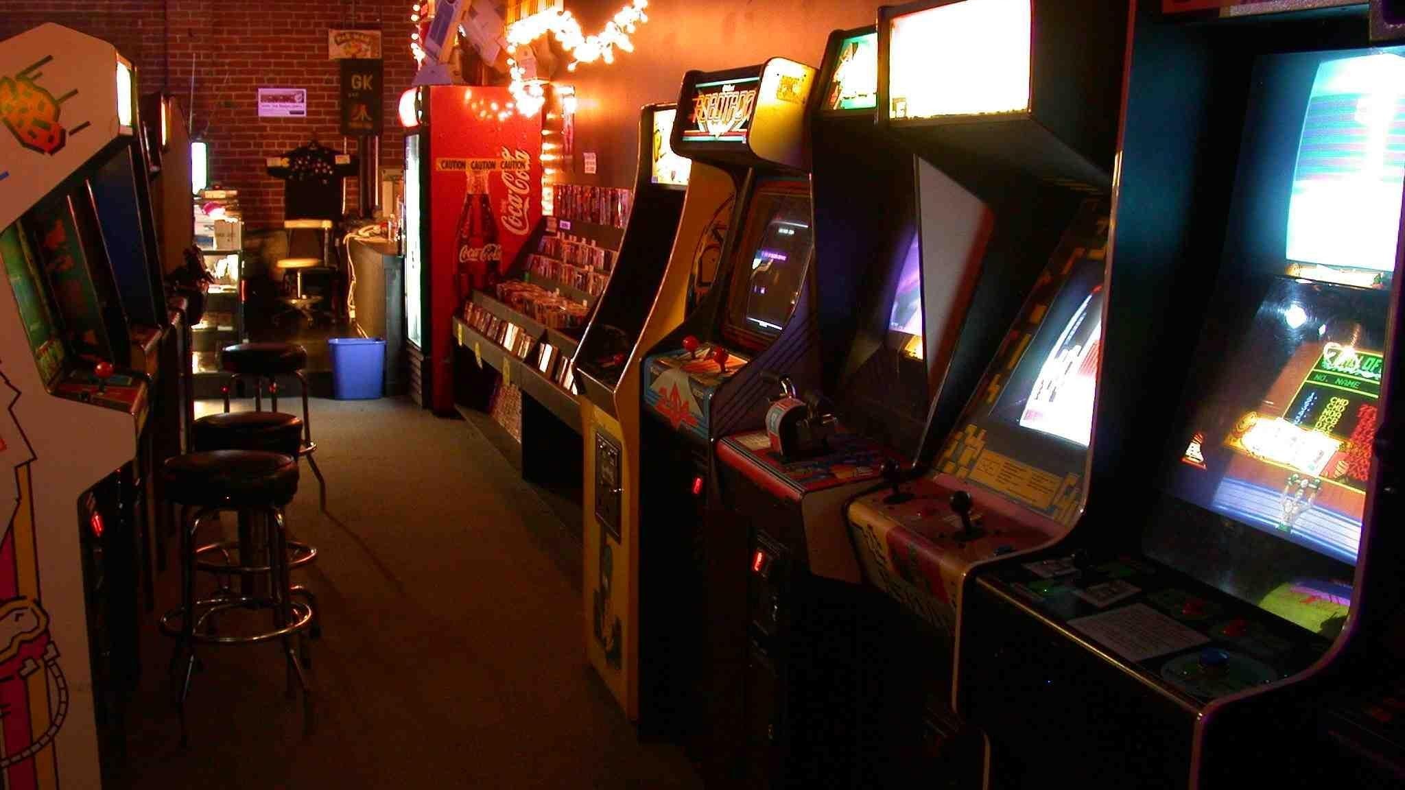 2048x1152 1980's Arcade