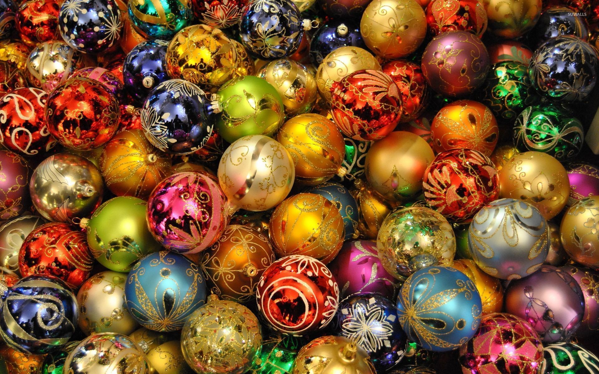 1920x1200 ... Christmas Lights Reflecting In The Colorful Baubles Wallpaper. Download