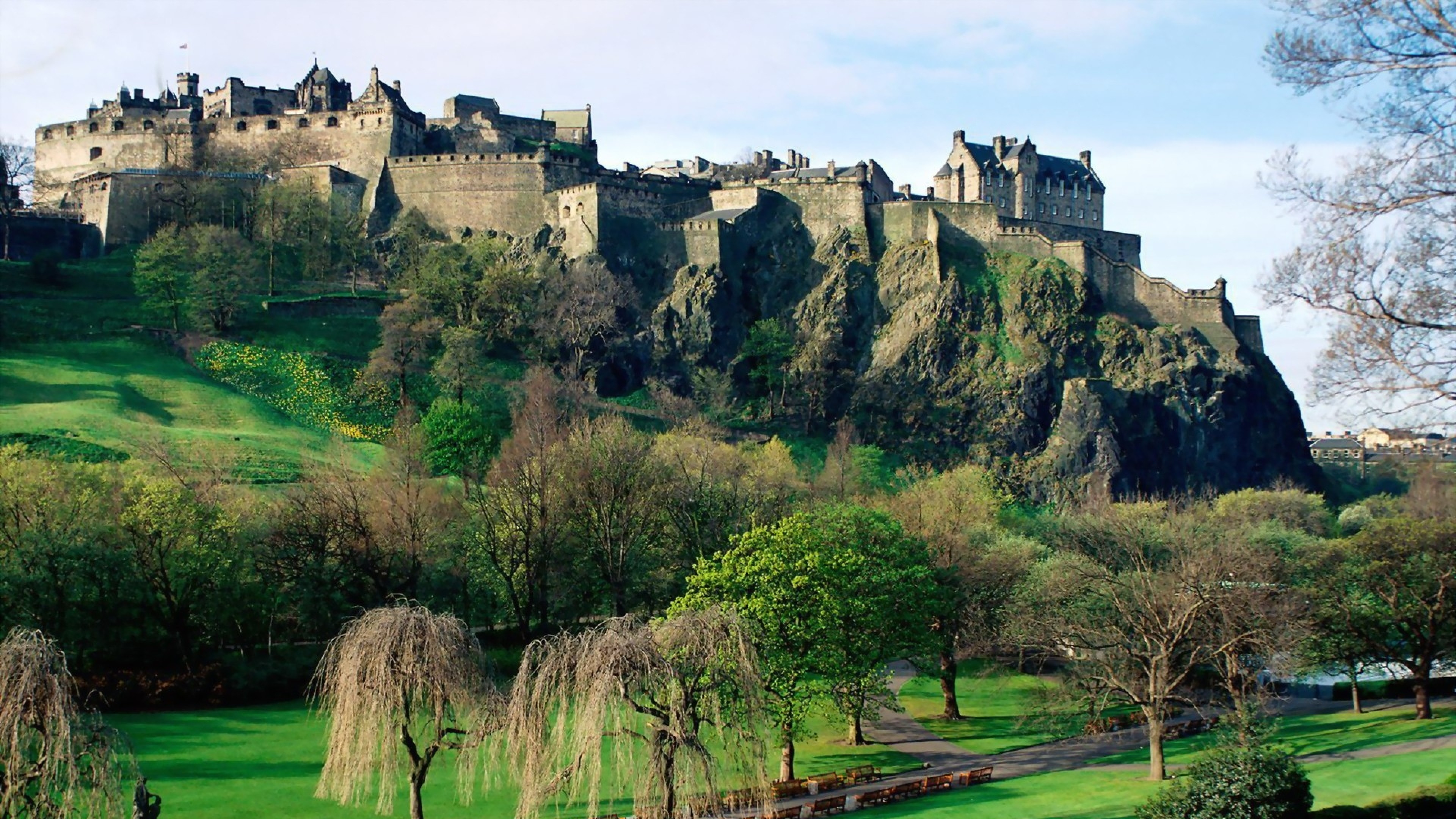 3840x2160 Preview wallpaper scotland, castle, hills, grass, nature, landscape  
