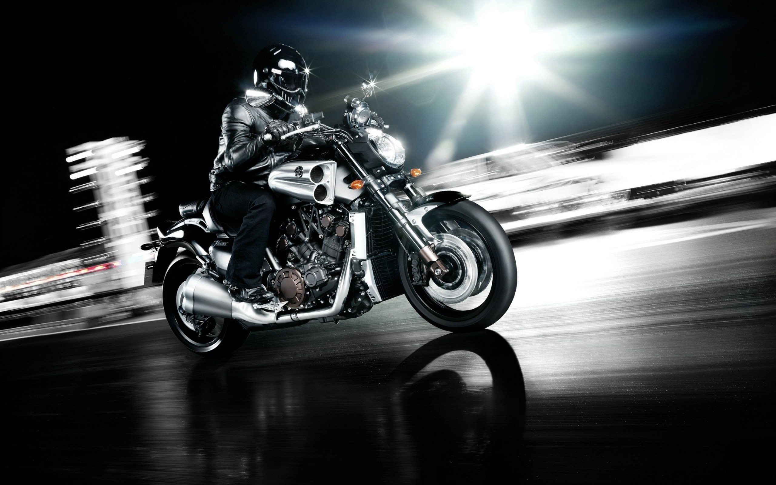 2560x1600 Stunning-Motorcycle-Backgrounds