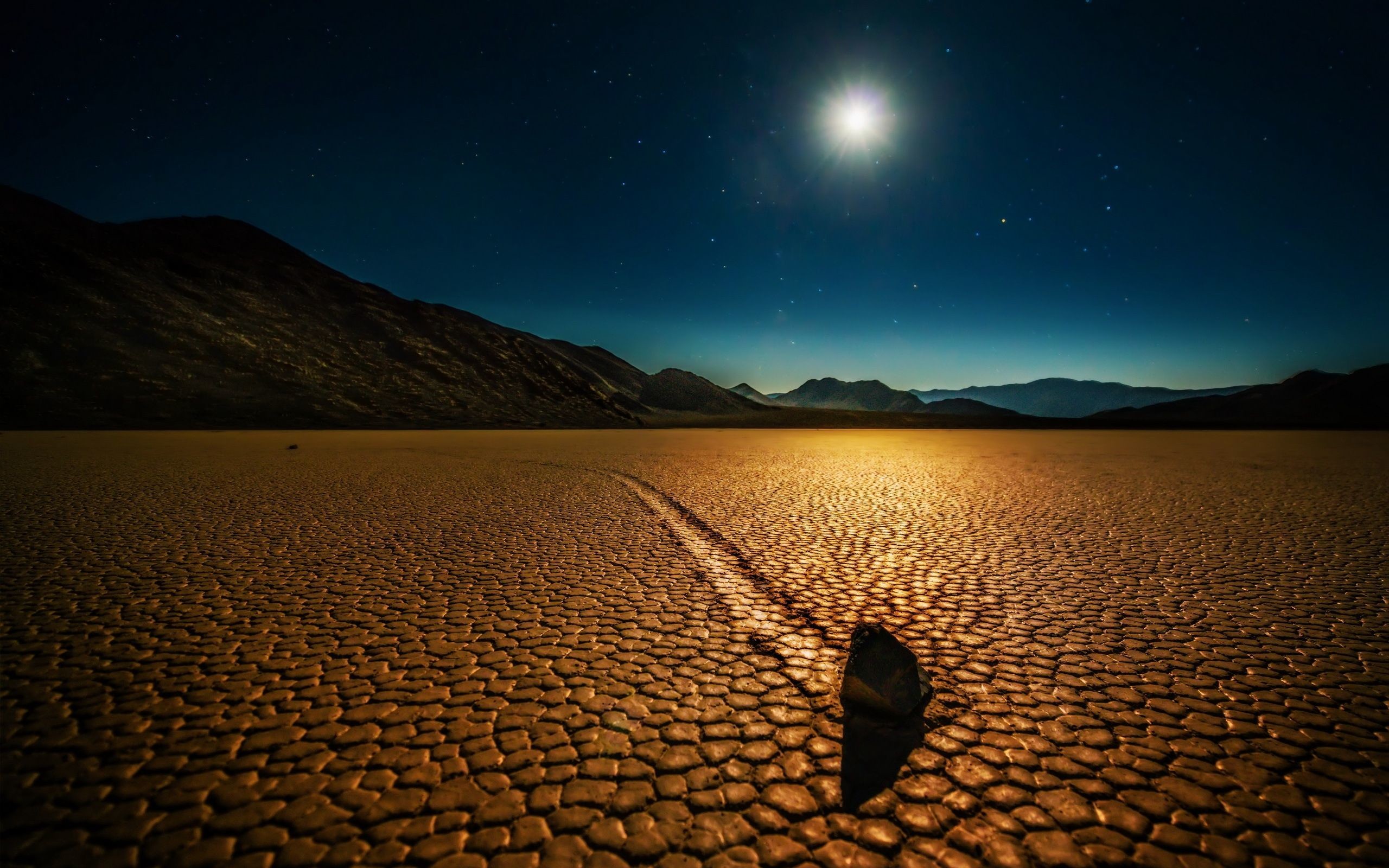 2560x1600 Crawling rocks in Death Valley HD Desktop Wallpaper