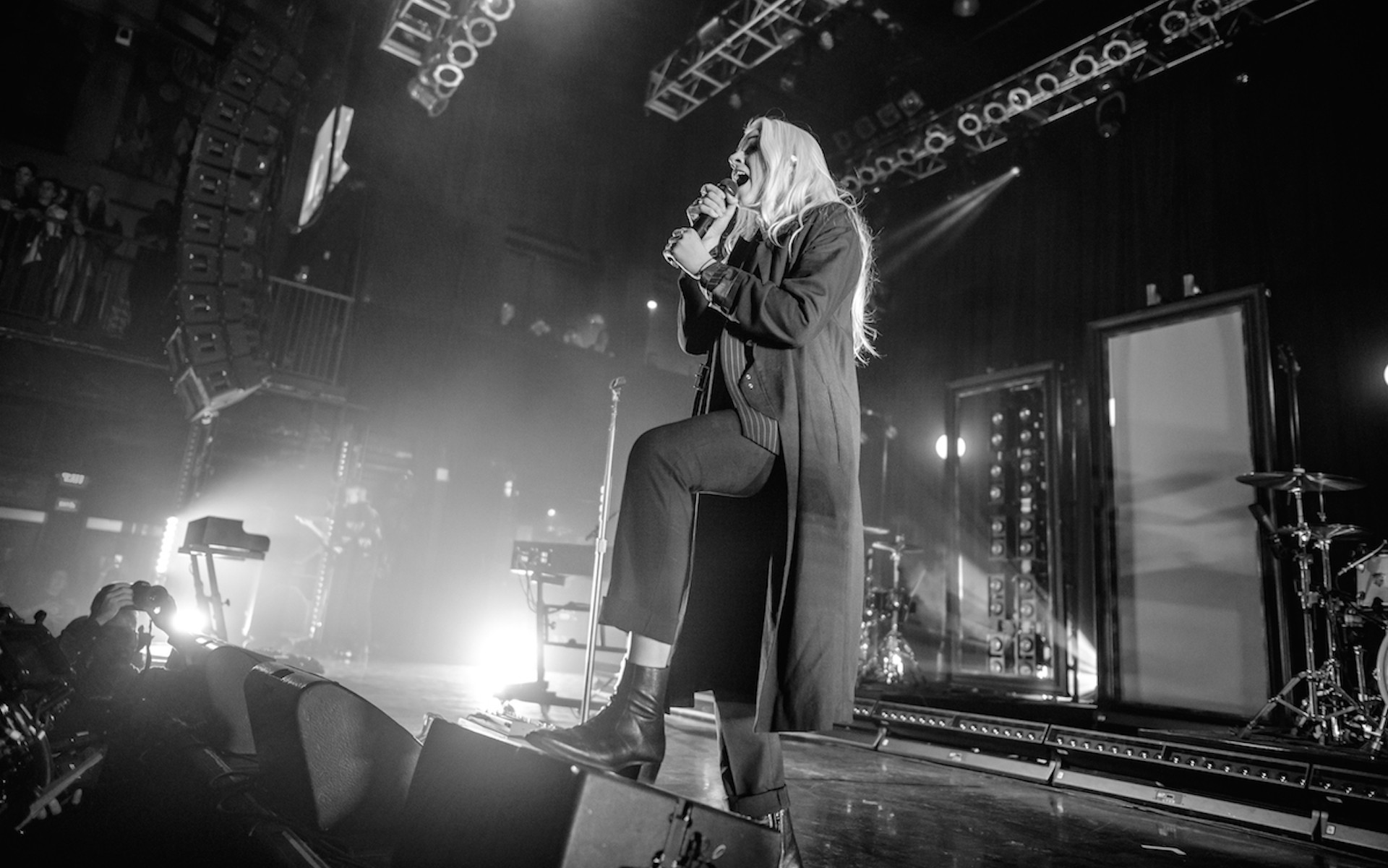 1920x1201 Photo Gallery: PVRIS, Lights, and Flint Eastwood live at the House of Blues