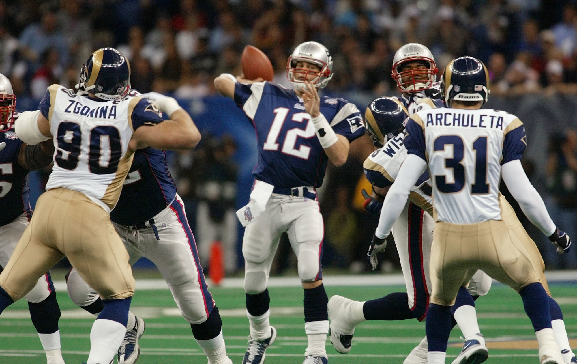 2000x1261 Tom Brady Patriots Super Bowl Wallpaper 