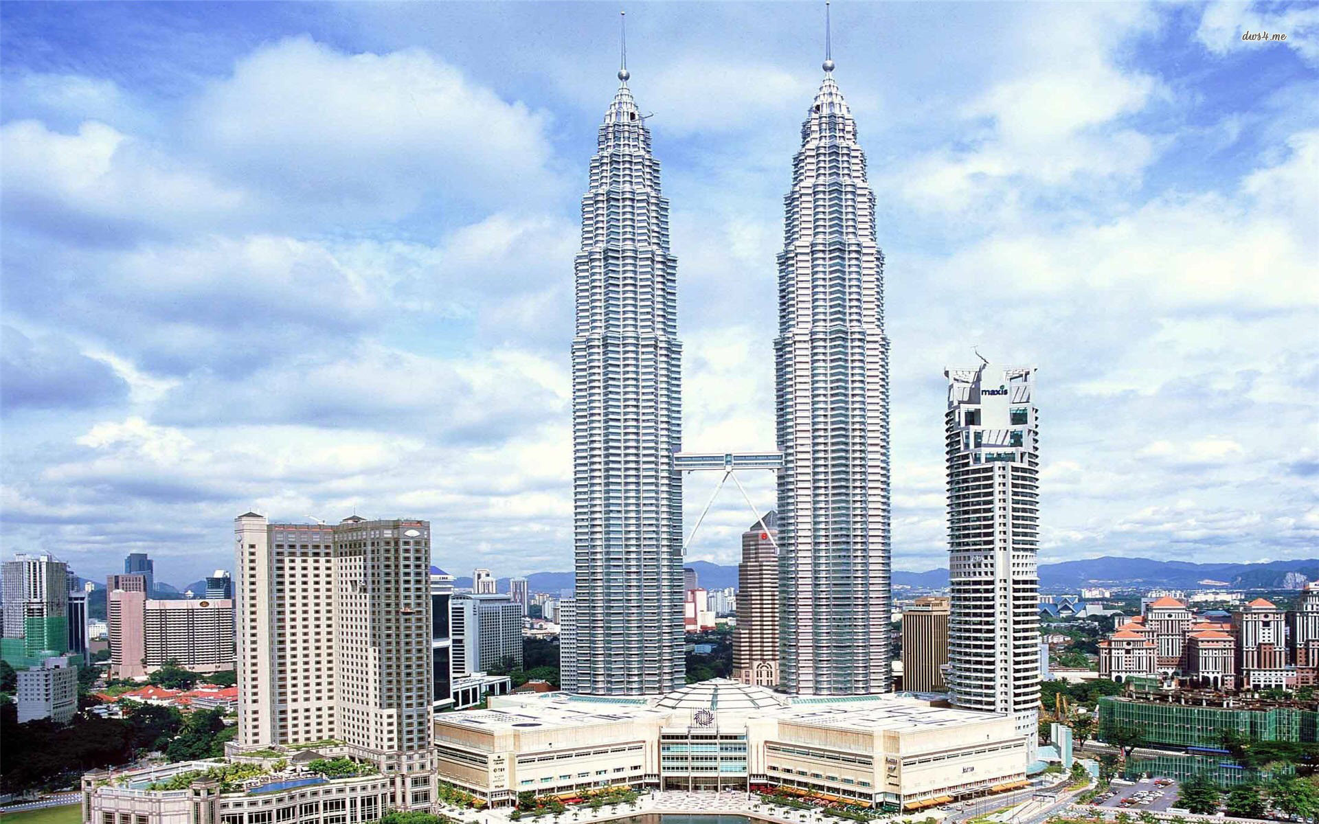 1920x1200 Kuala Lumpur Tower Â· Petronas Twin Towers, Kuala Lumpur wallpaper 1366x768