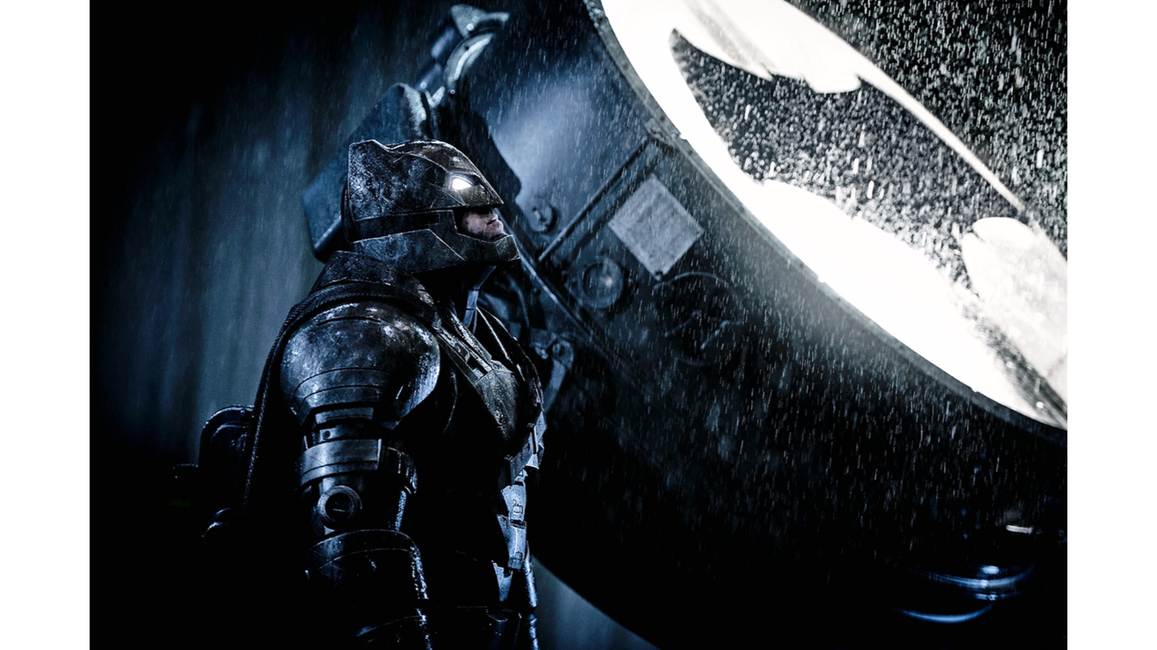 Download 8k Ultra Hd Amoled Batman In Rain Wallpaper