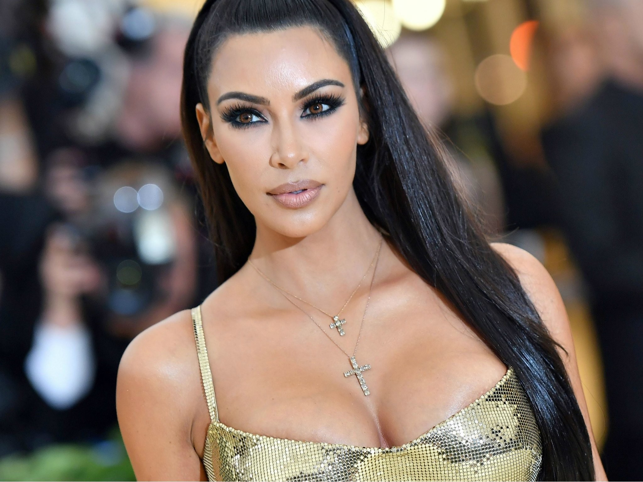 2048x1536 Kim Kardashian and Trump expected to meet at White House to discuss  pardoning woman serving life sentence