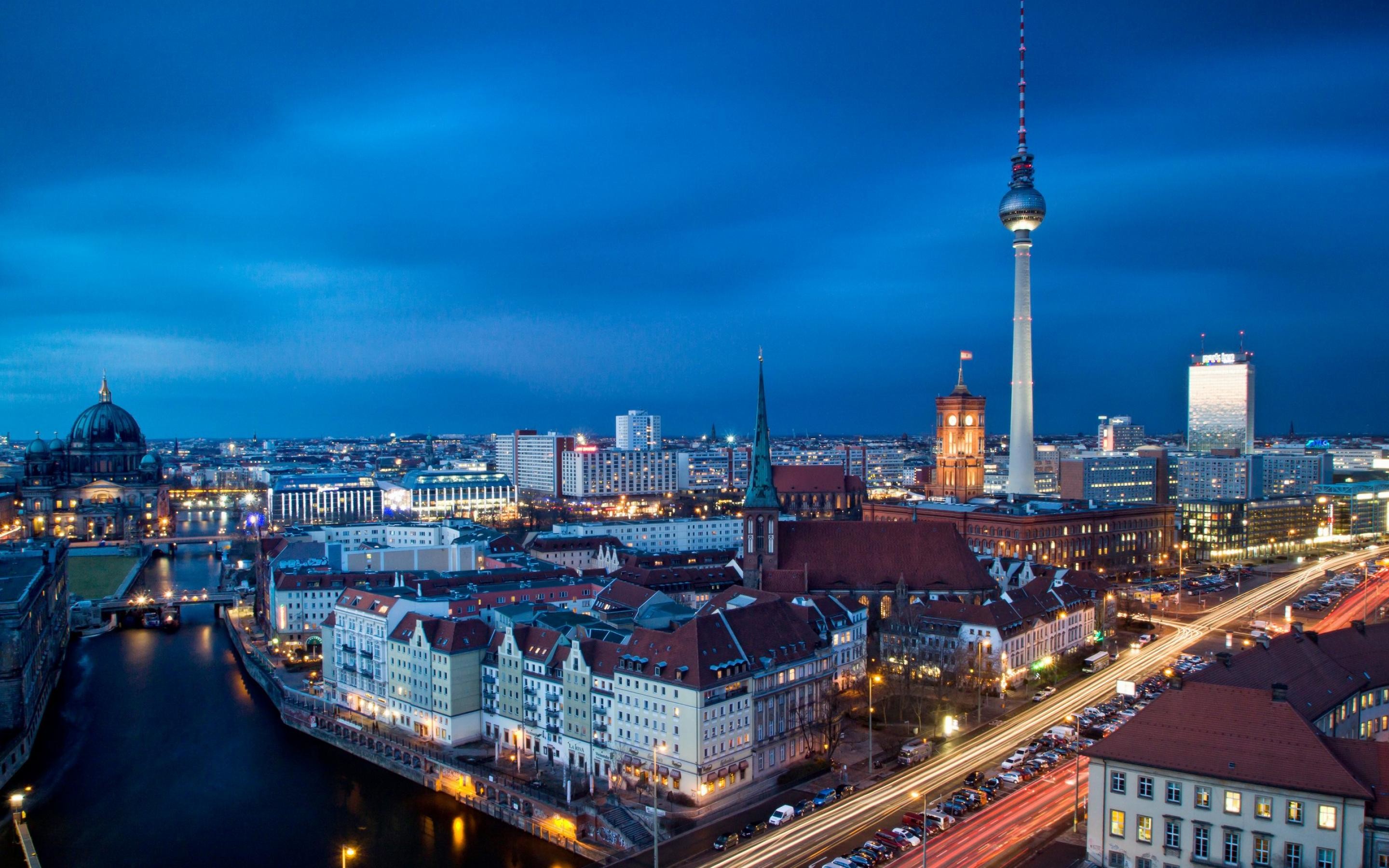 2880x1800 Awesome Berlin Wallpaper