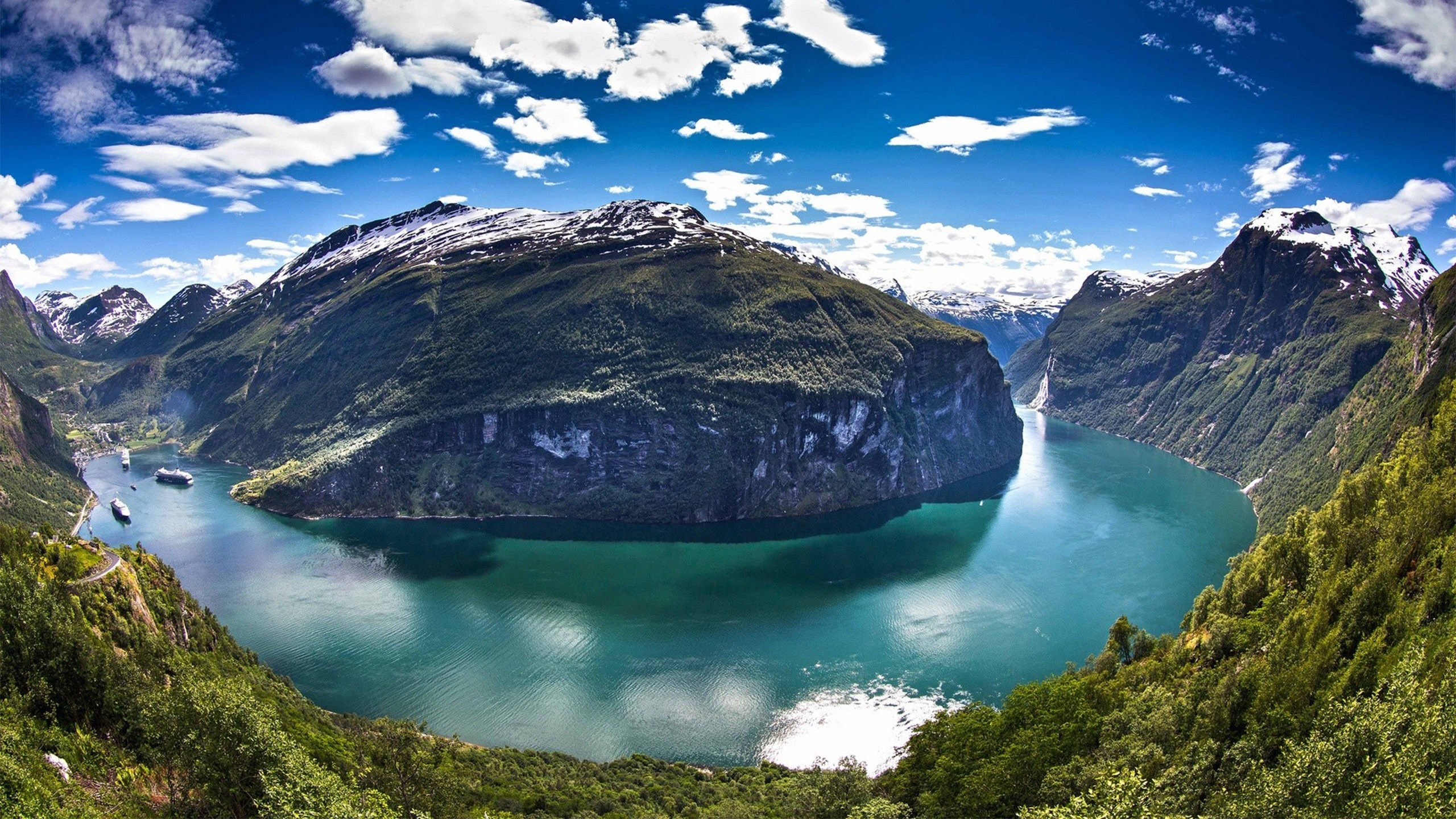 2560x1440 Geirangerfjord's Fjord In The Sunnmore Region Of The Romsdal Norway  District Desktop Wallpaper Hd  : Wallpapers13.com