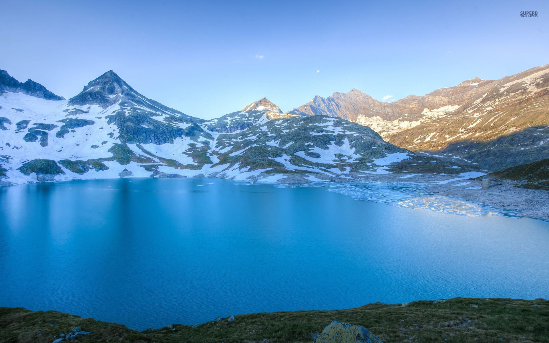 1920x1200 Peaks Blue Lake Sunny Day wallpapers and stock photos