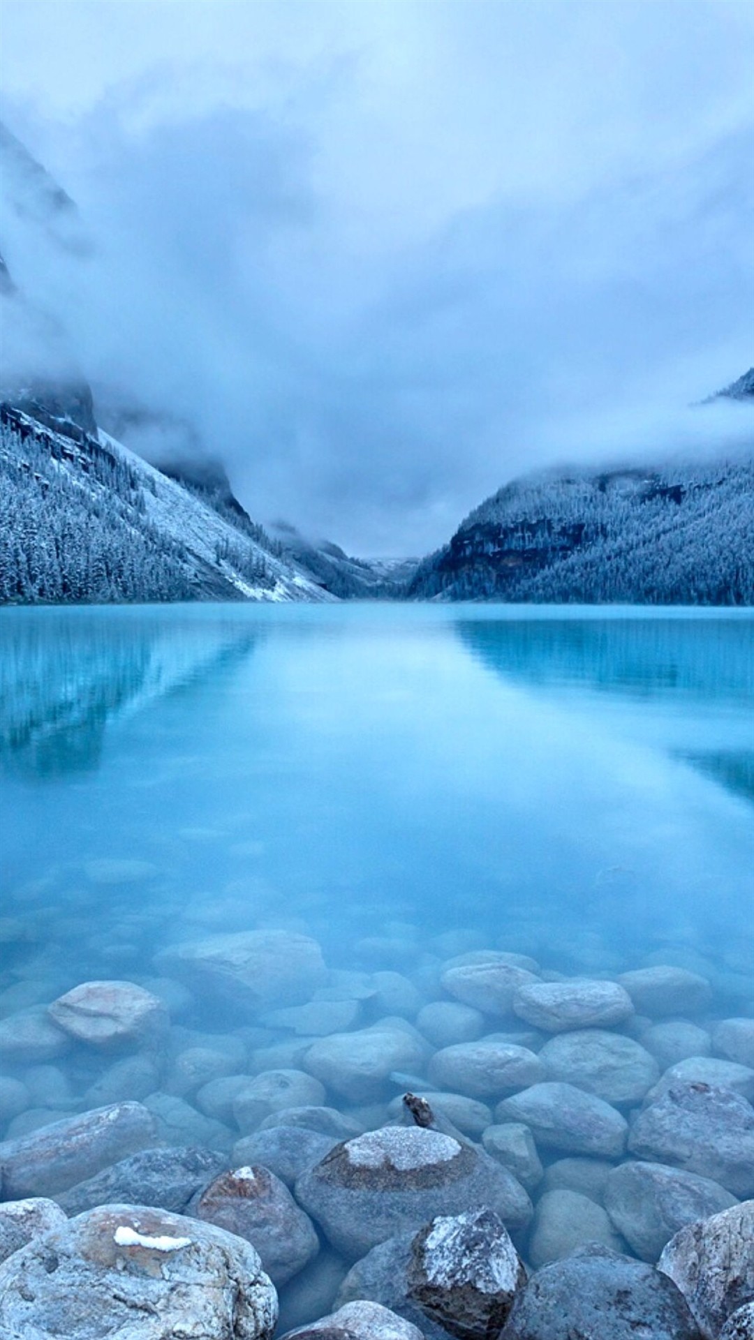 peaceful scenery white and blue