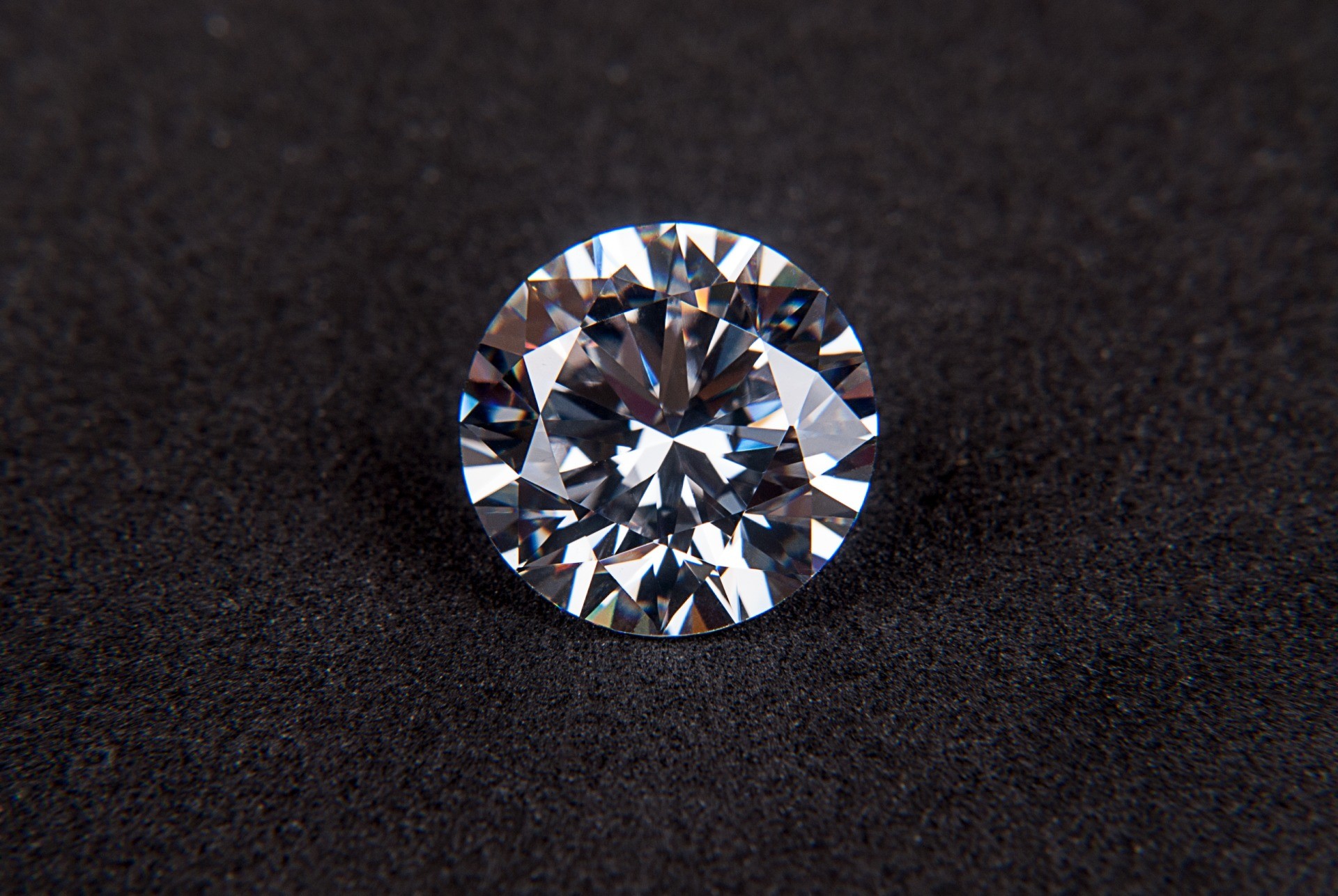 1920x1286 Diamond