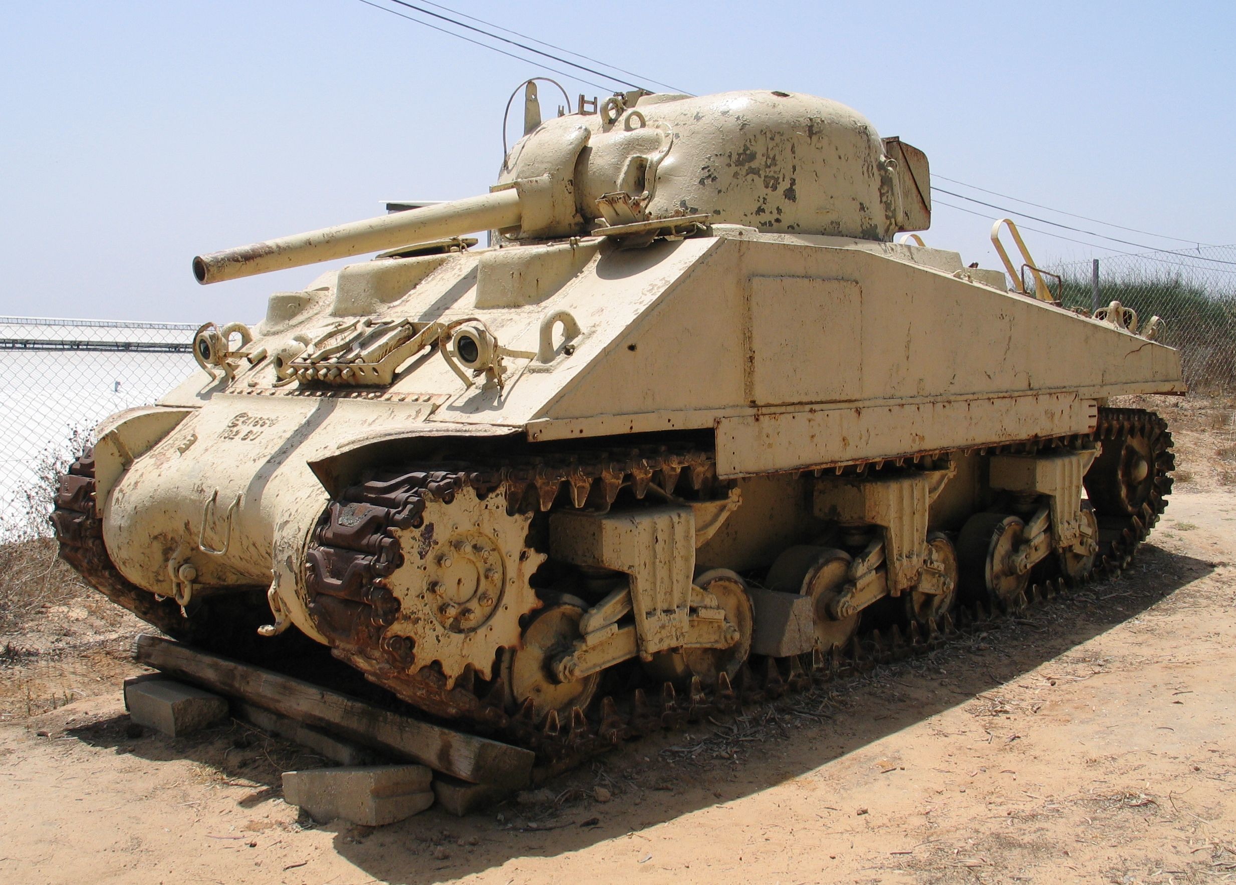 2467x1767 File:YM-battlefield-M4-Sherman-1.jpg