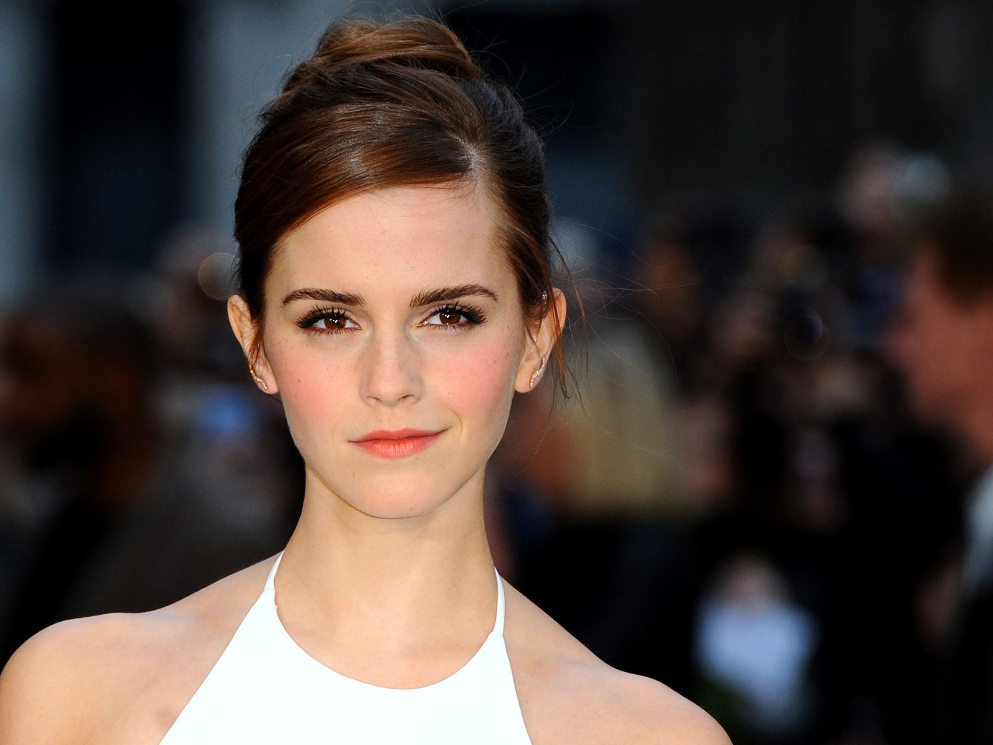 2048x1536 Emma Watson Wallpapers 2017 Images HD Pictures Hot Photos