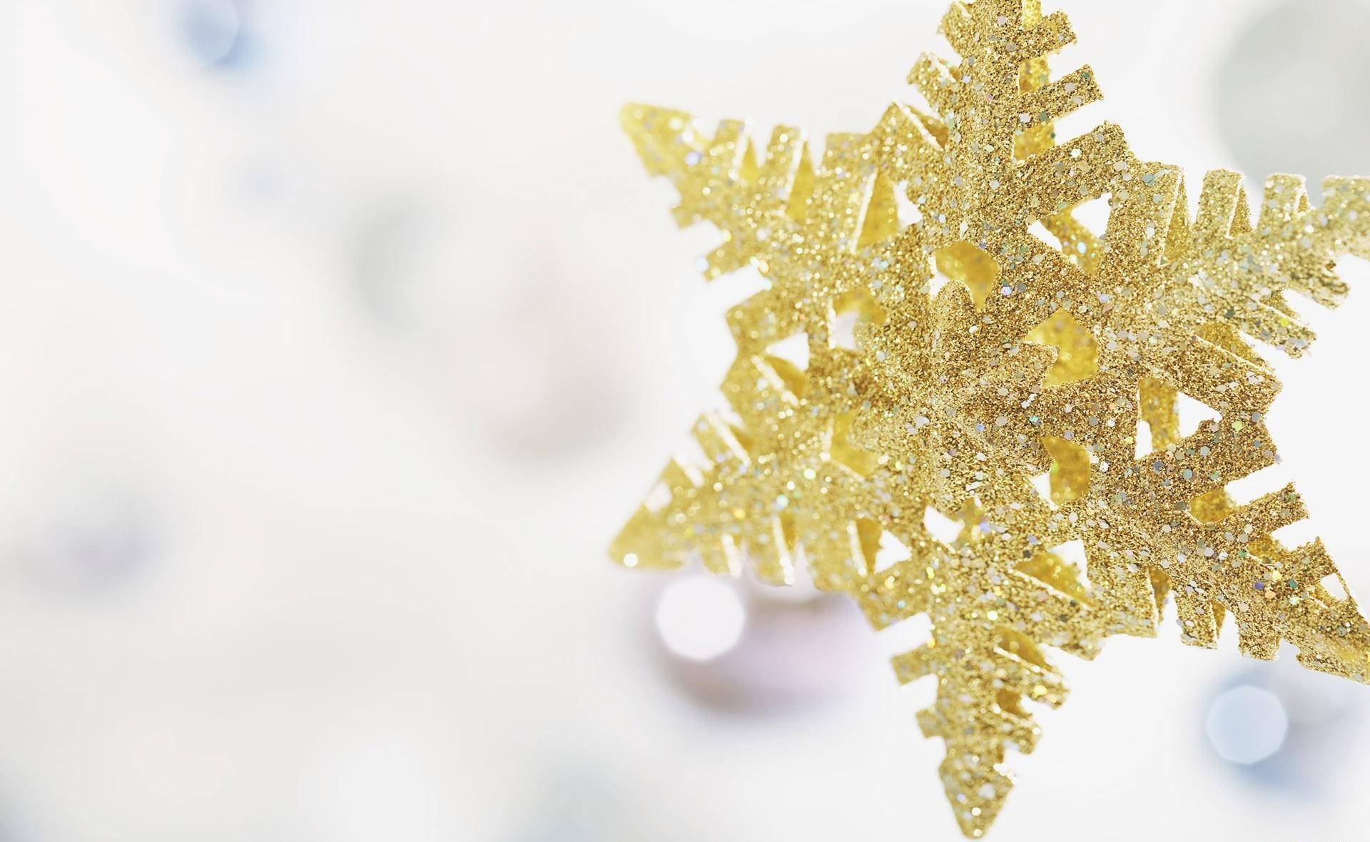 1920x1180 Snowflake glitter gold toys close up hd wallpapers.