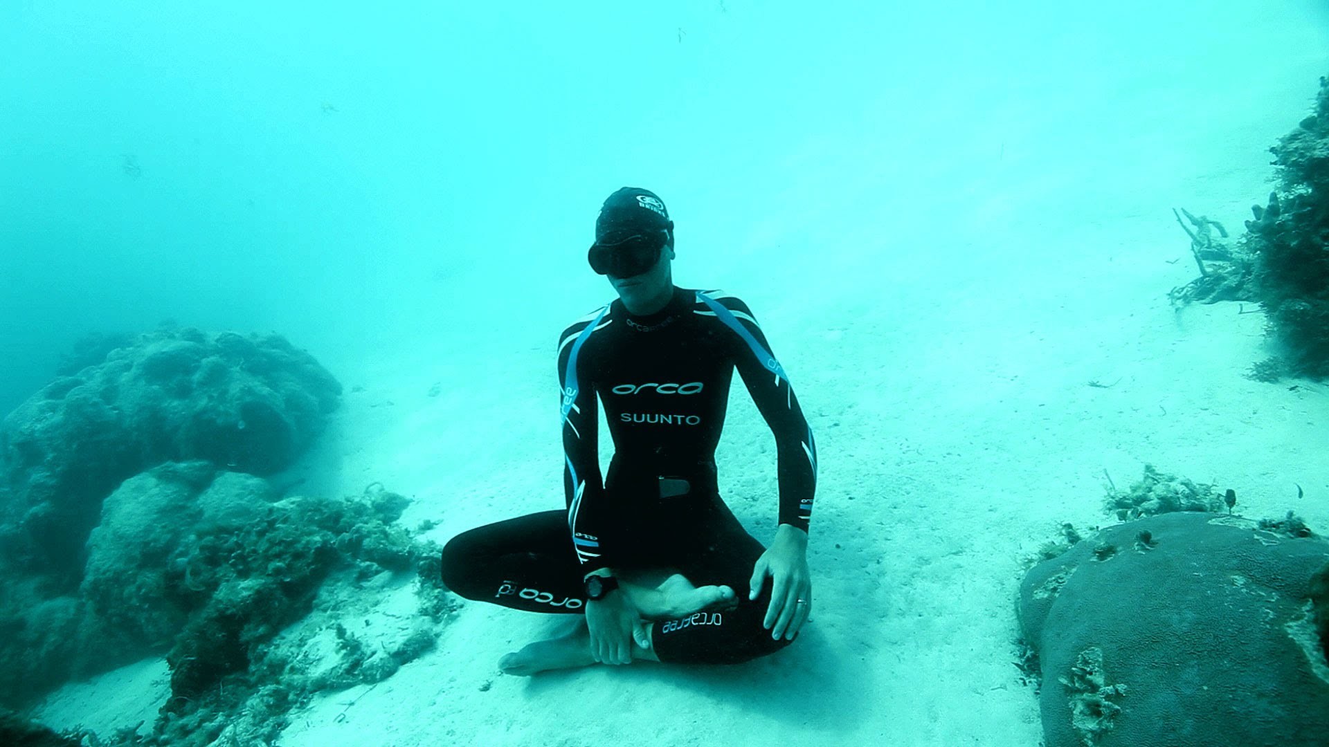 1920x1080 Freediving On One Breath [Video]