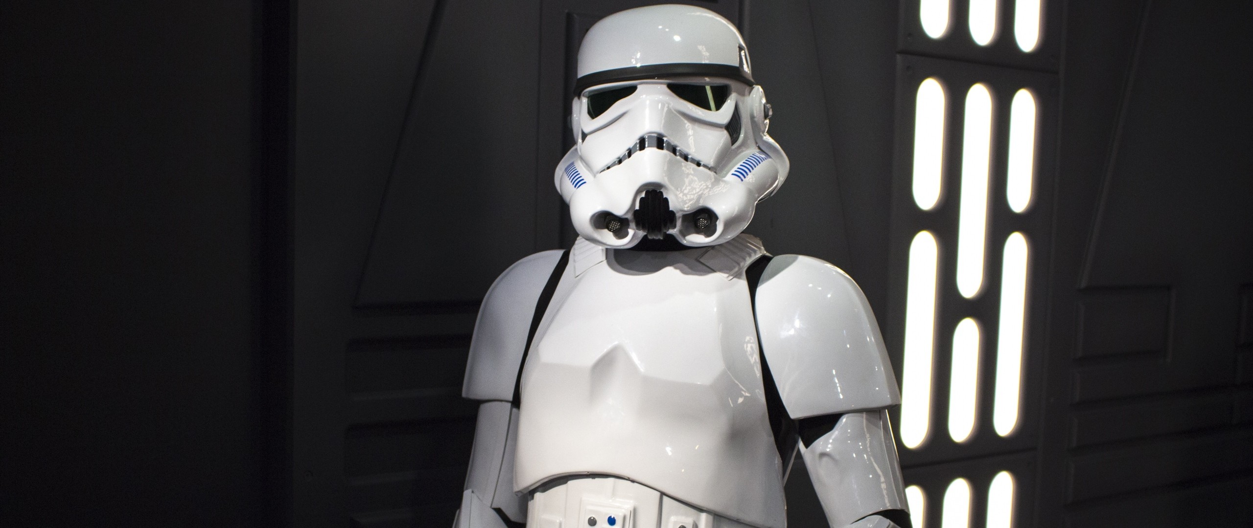 2560x1080  Wallpaper stormtroopers, toy, star wars