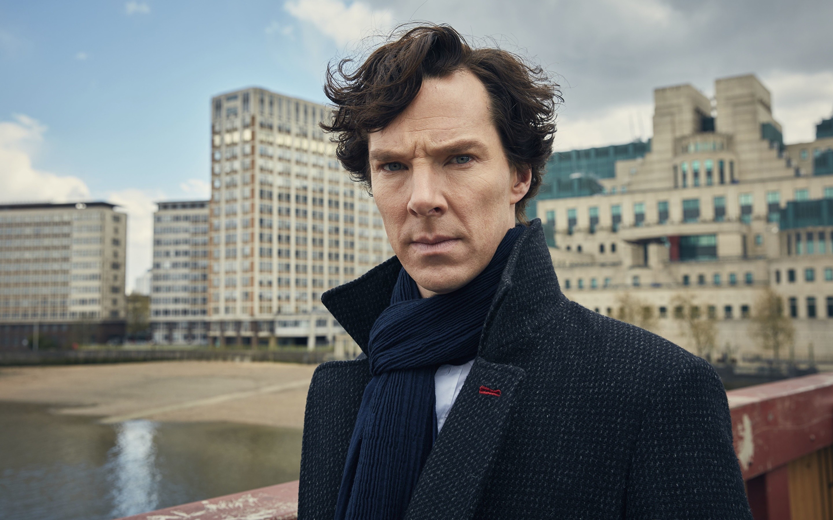 2880x1800 Image Sherlock Holmes Benedict Cumberbatch Men Movies Celebrities   Man
