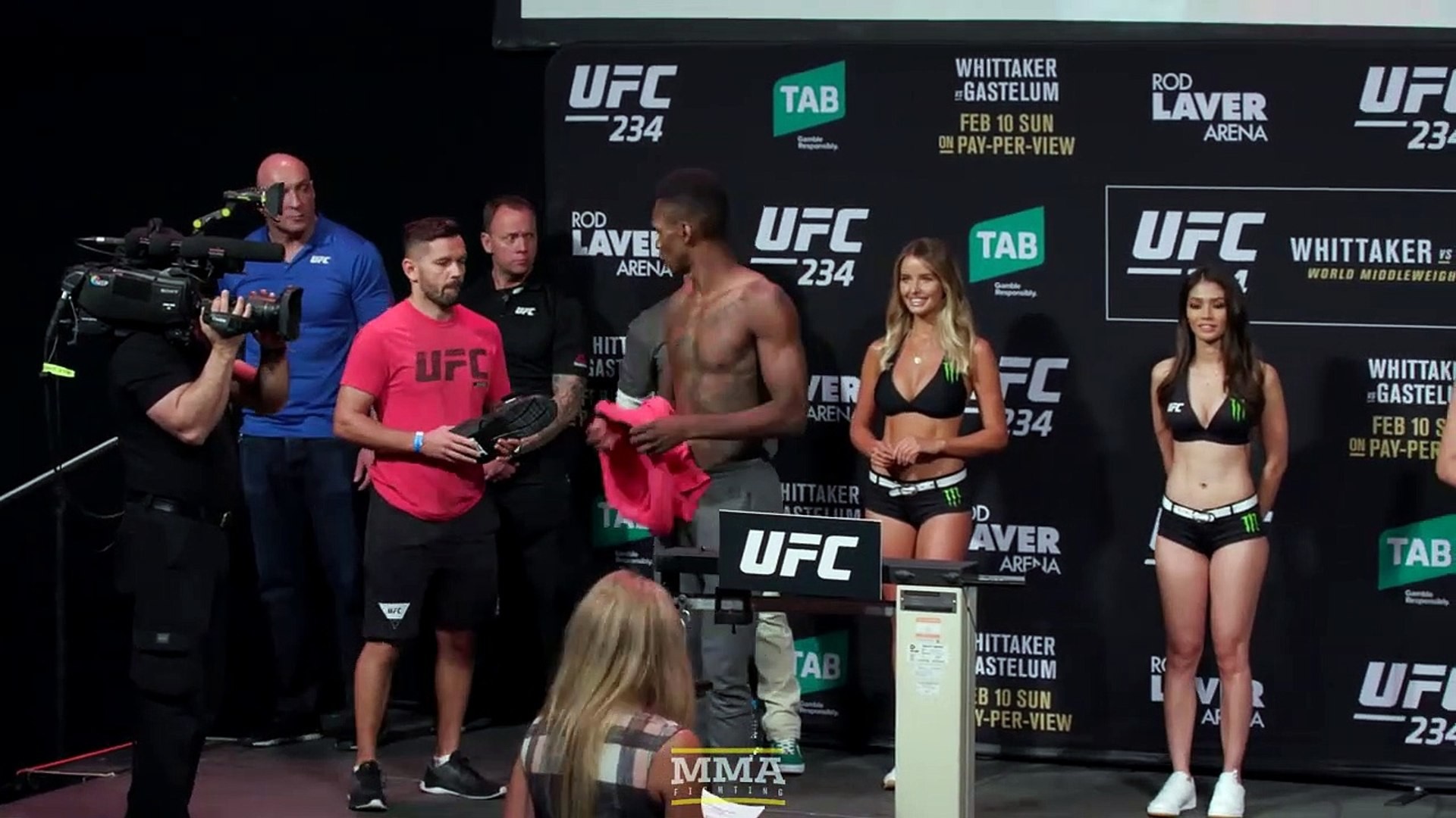 1920x1080 UFC 234- Anderson Silva Breaks Into Tears After Israel Adesanya Weigh-In  Staredown
