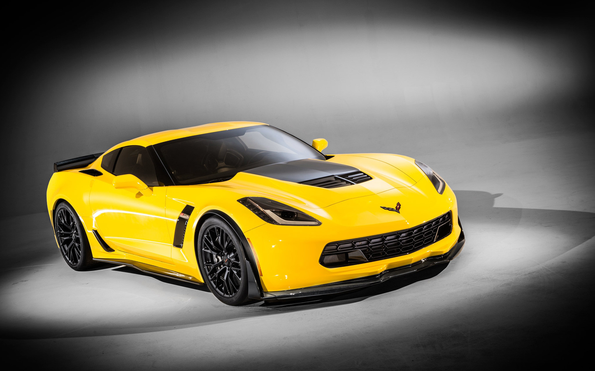 1920x1200 Yellow 2015 Chevrolet Corvette Wallpaper 1667