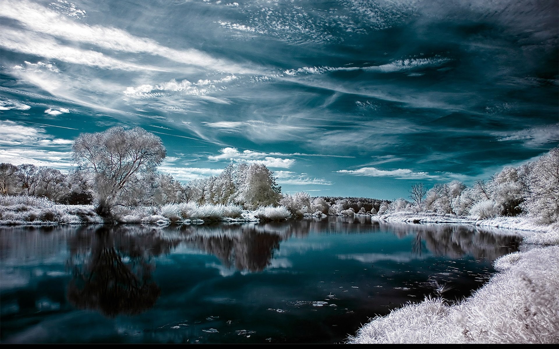 1920x1200 Earth - Reflection Water Sky Cyan Earth Artistic Winter Wallpaper