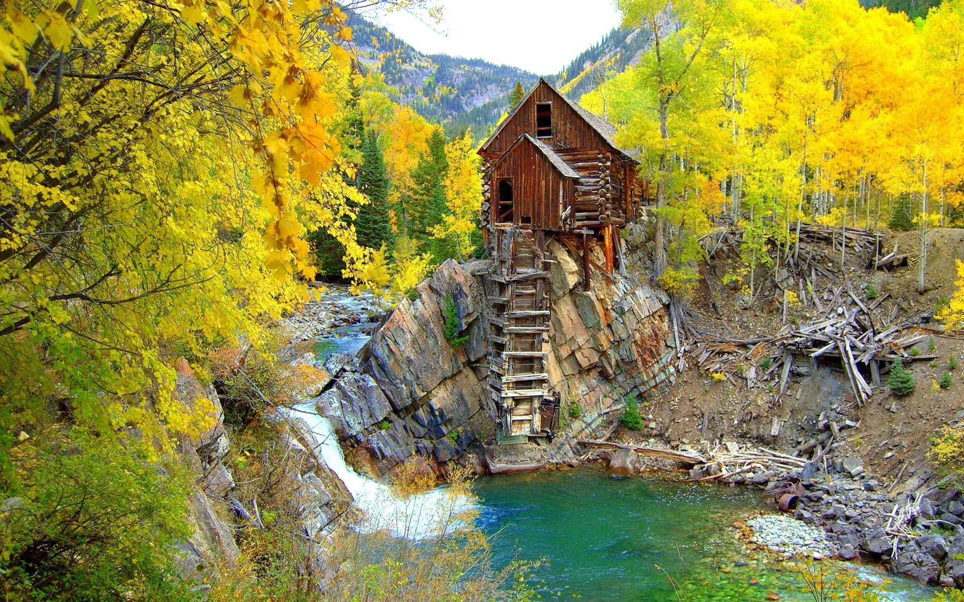 1920x1200 Abandoned wooden cabin on the cliff Widescreen Wallpaper .