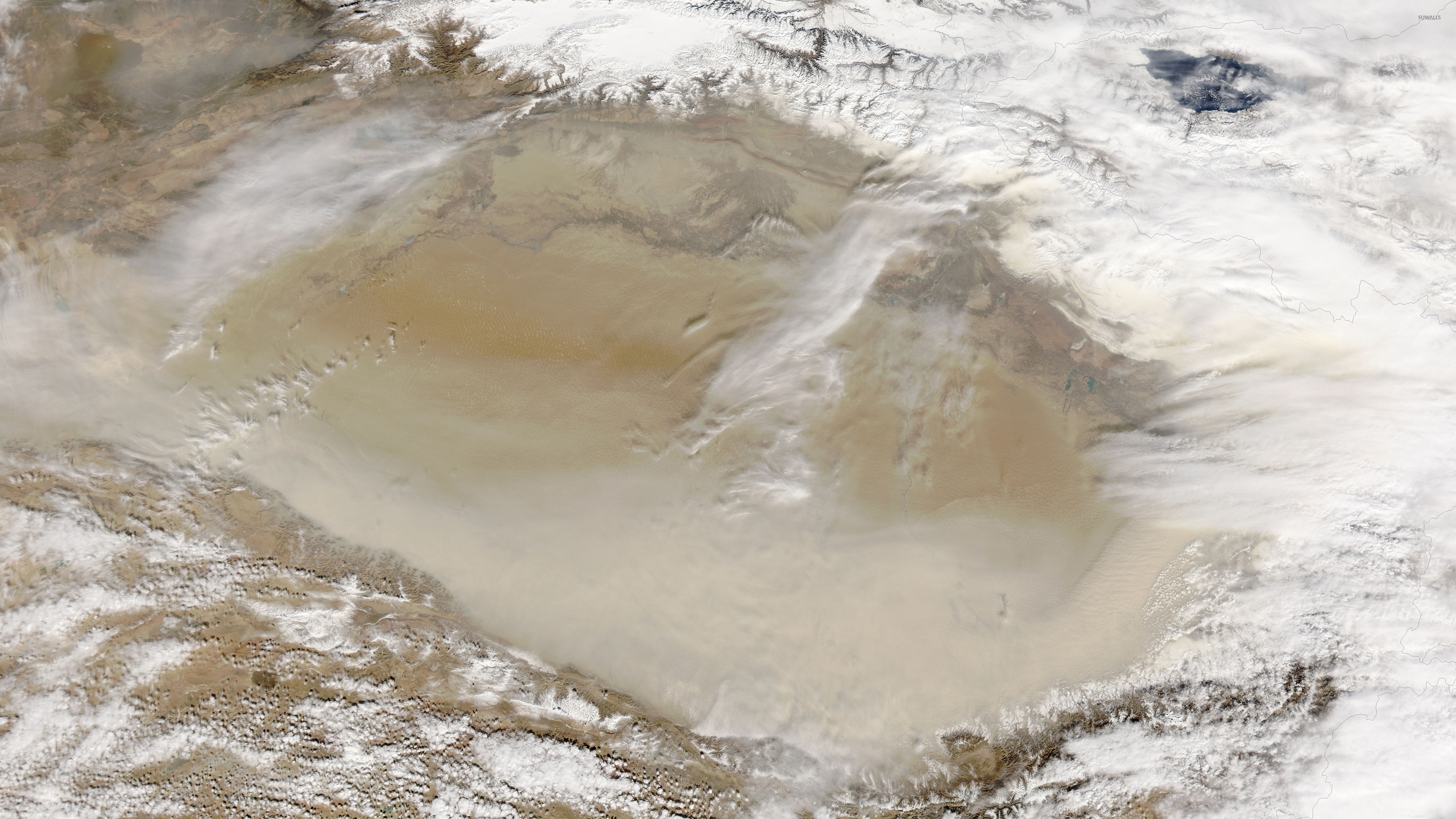 3840x2160 Sandstorm in Taklamakan Desert wallpaper