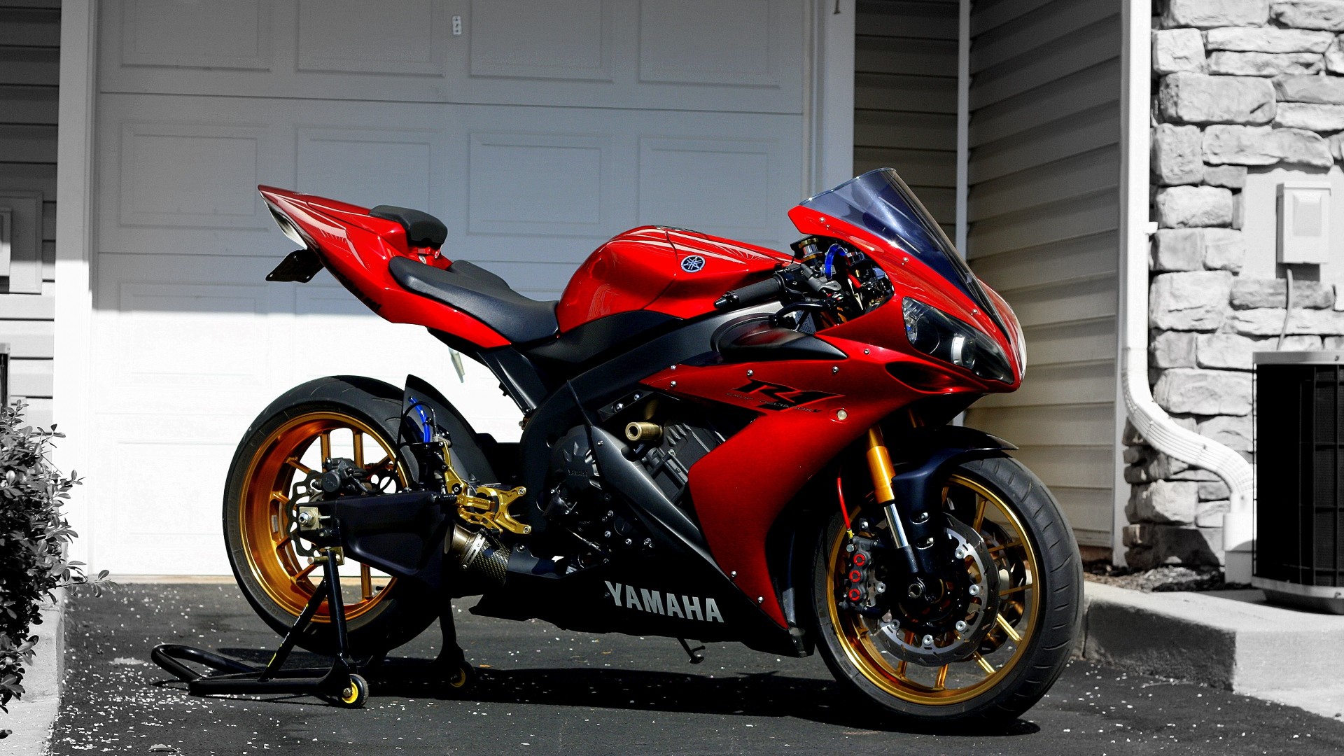 1920x1080 Preview wallpaper yamaha, r1, red, sportbike 