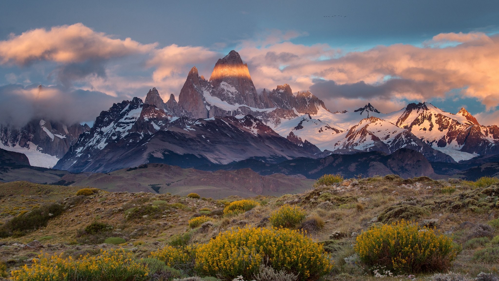 2048x1152 high definition,argentina, patagonia monte, mount, cool, desert, side,  fitz, chile, sight, mountain view,hd wallpaper, border, roy Wallpaper HD