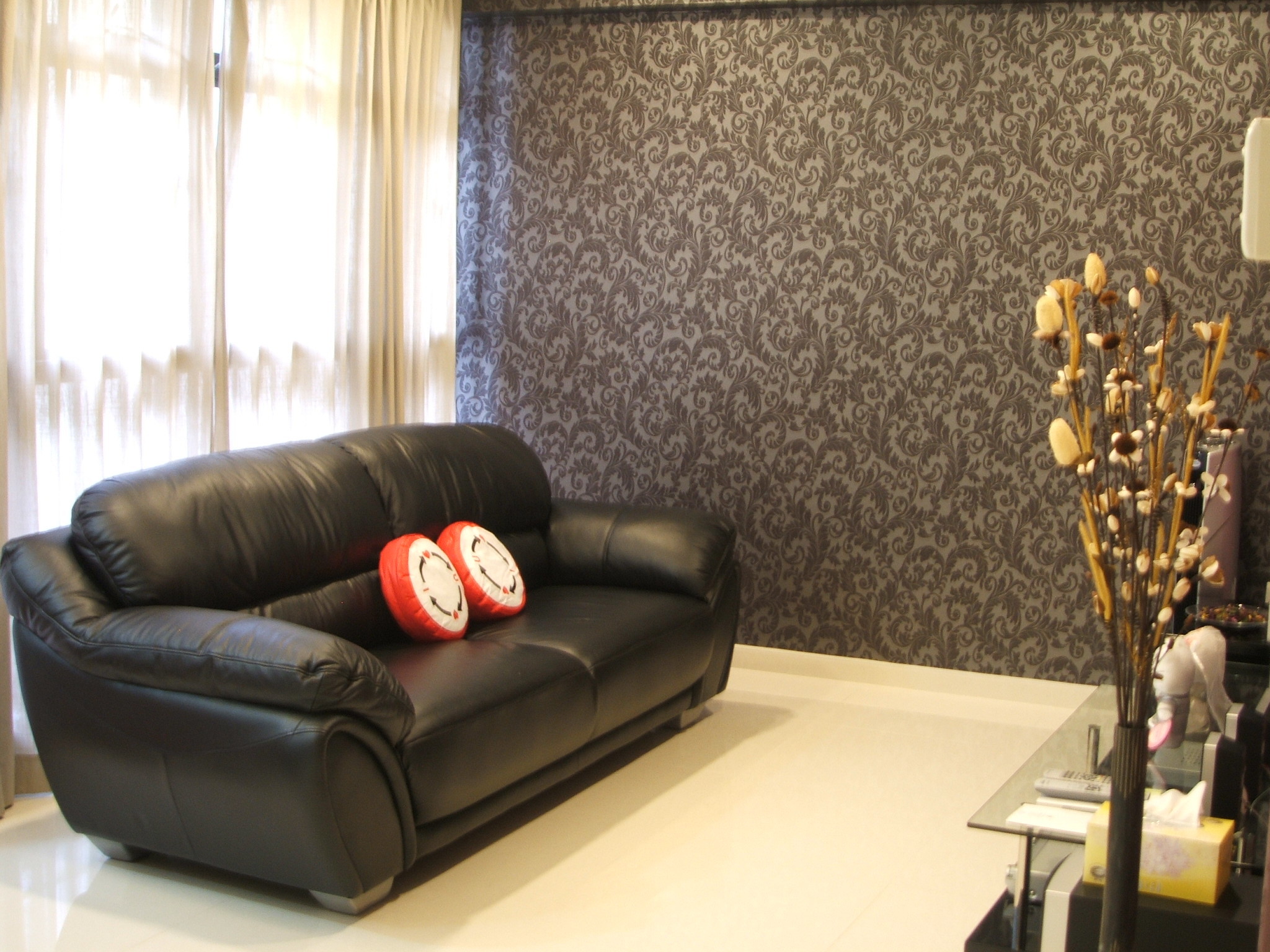 2048x1536 Our furniture is mostly black to complement our contemporary theme.