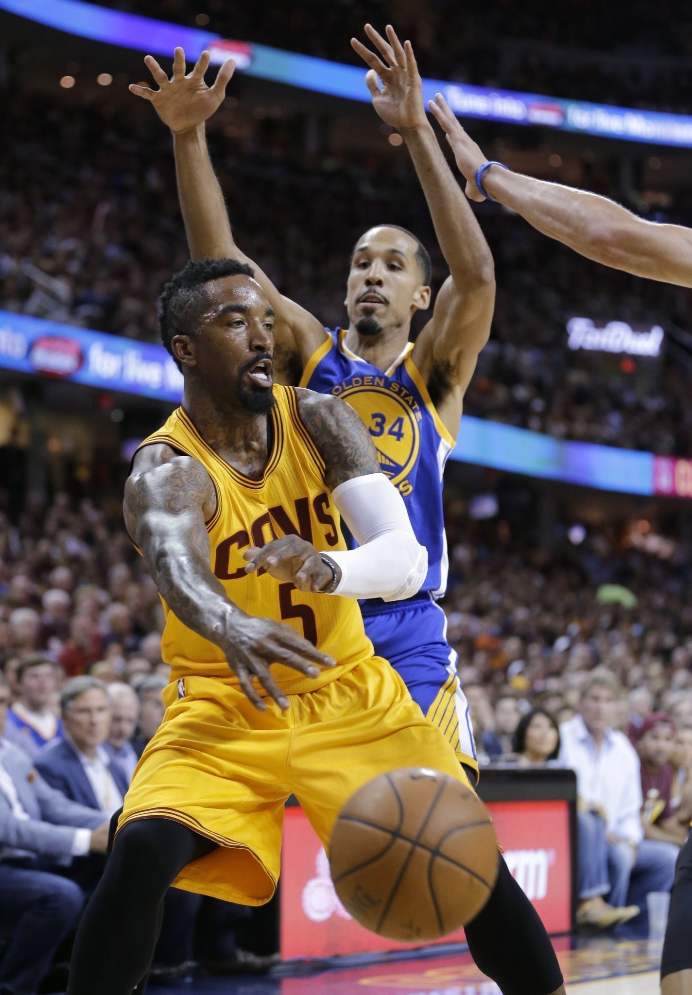 1424x2048 AP Source: J.R. Smith agrees to new contract with Cavs - The San Diego  Union-Tribune
