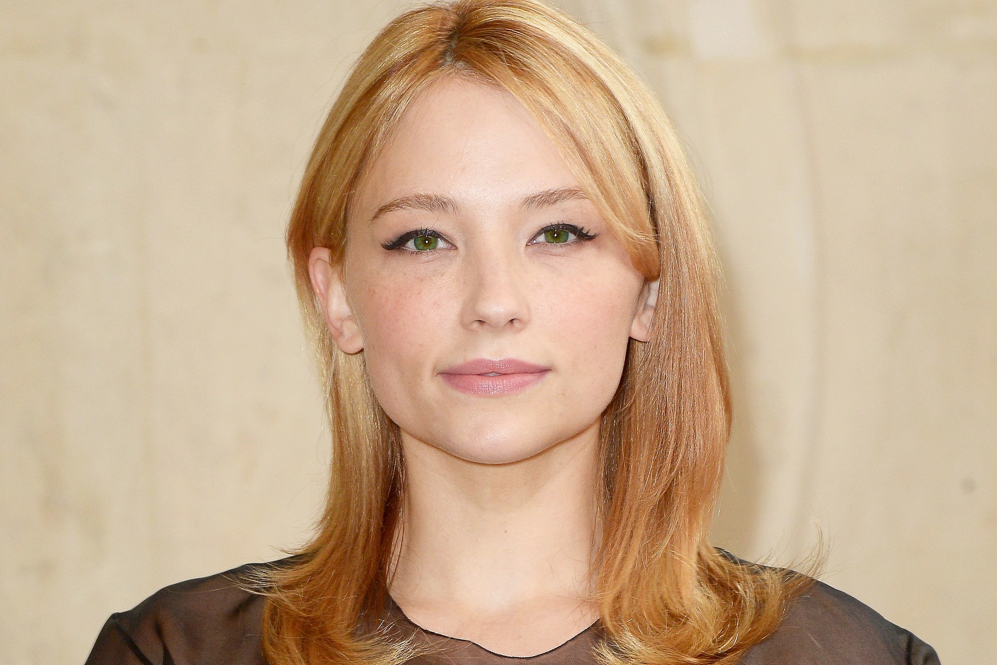 2000x1333 Girl on the Train's Haley Bennett: What to Know About the Star