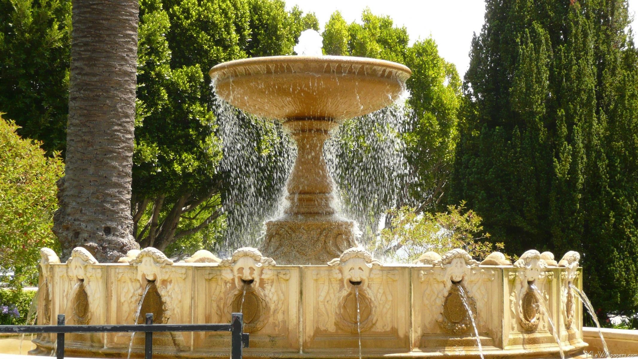 2133x1200 Sausalito Fountain