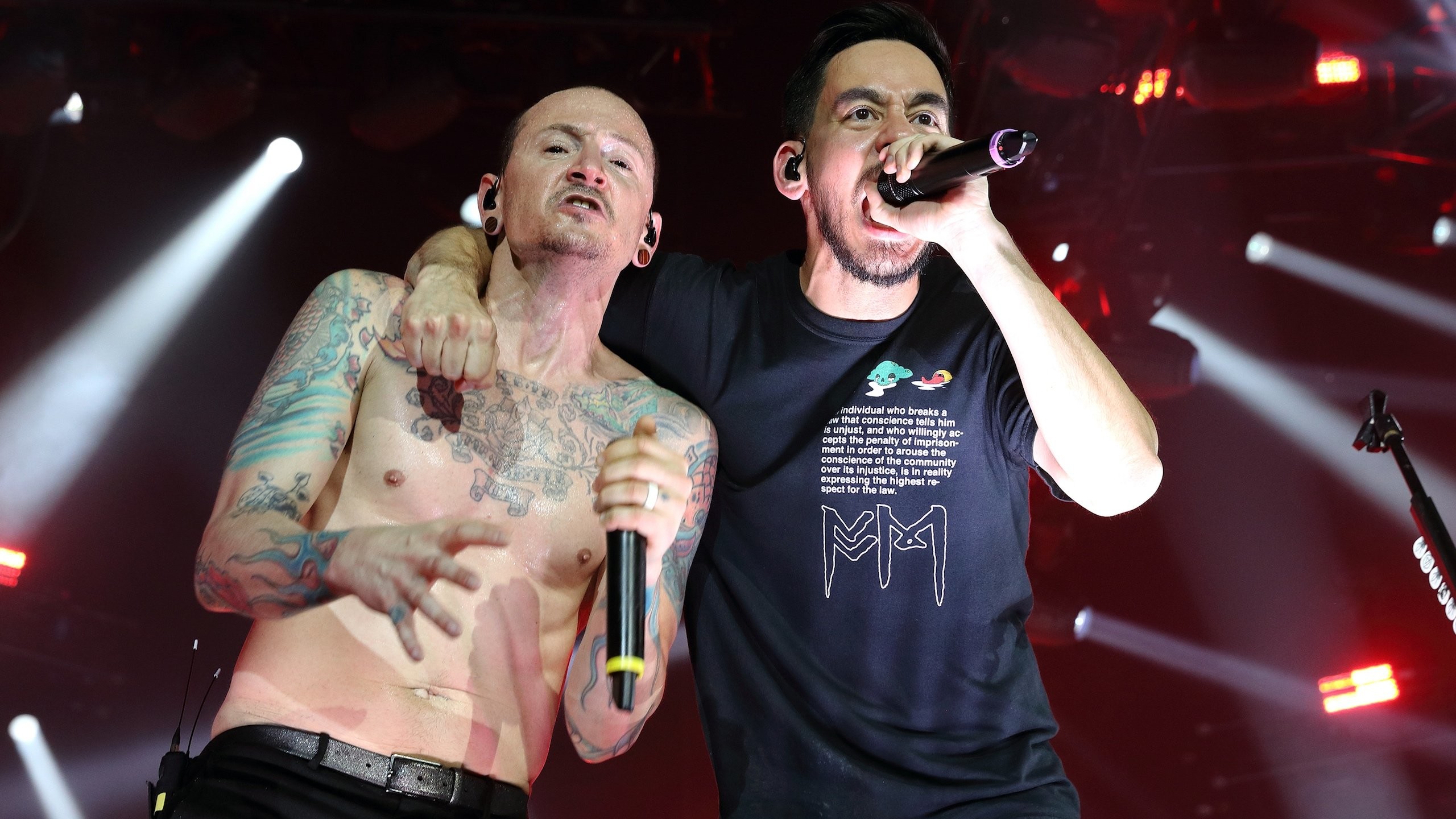 2560x1440 Watch Chester Bennington's Final Performance With Linkin Park - Music Feeds