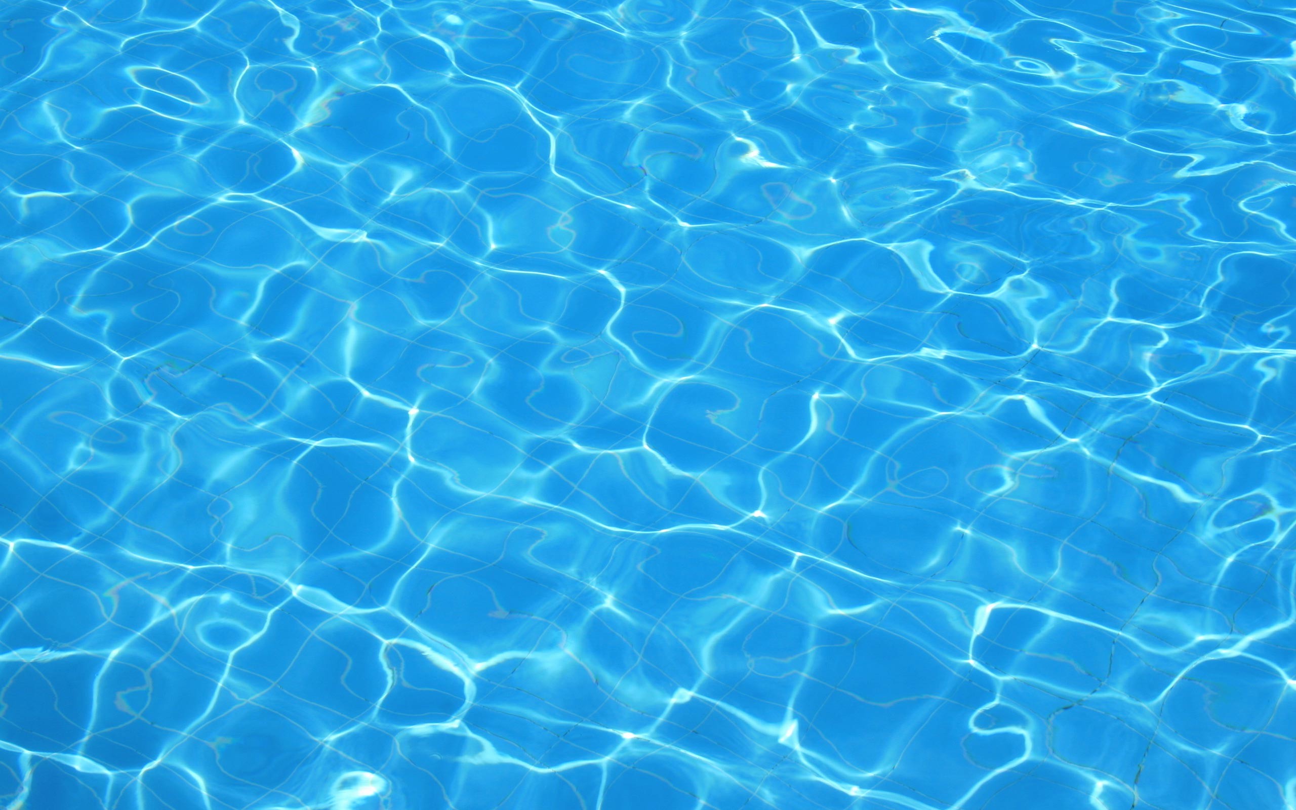 2560x1600 Pool Water Wallpaper