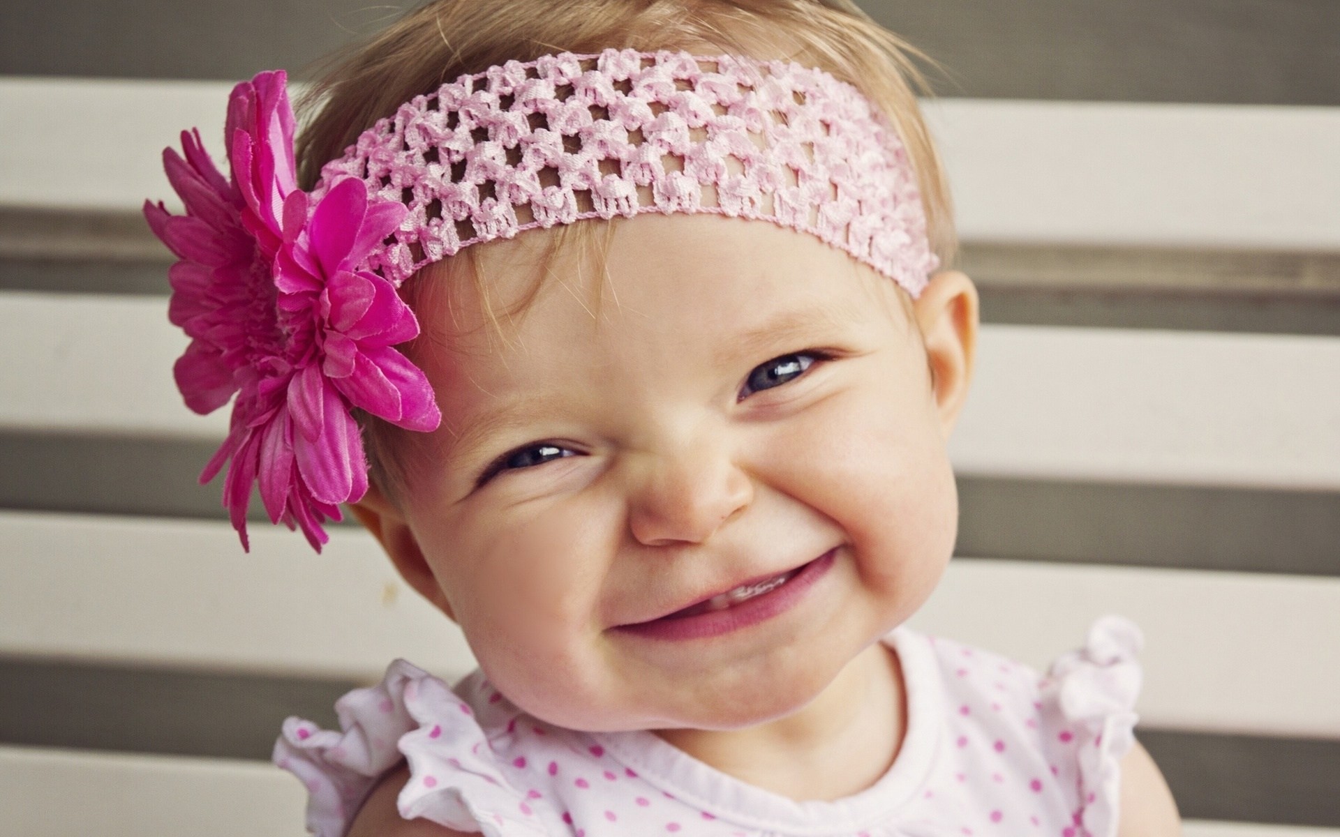 1920x1200 Download Cute Baby Girl Smile Wallpaper Free Wallpapers