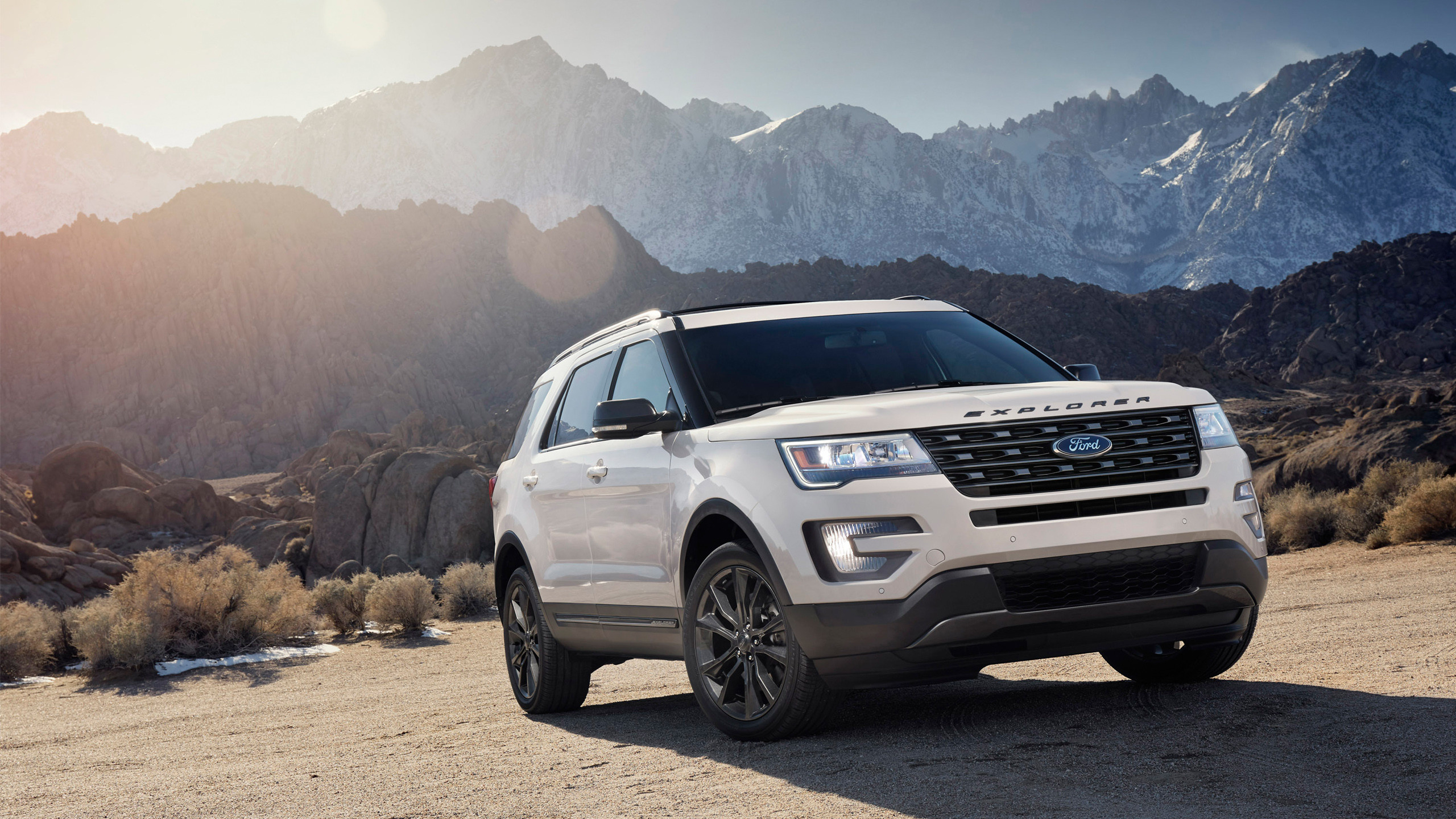 2560x1440 Ford Explorer Wallpapers